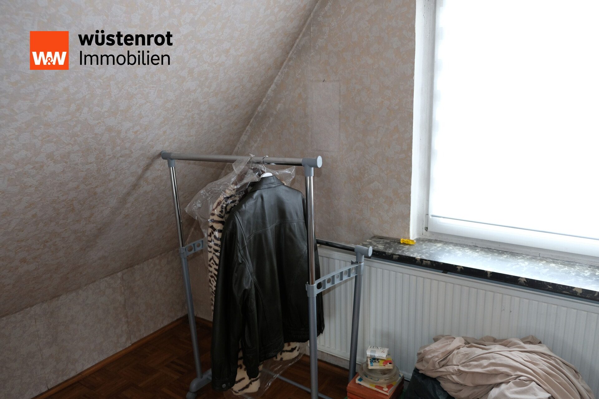Immobilienangebot - Zwickau / Pöhlau - Alle - Charmantes EFH mit Wintergarten, Kamin & großem Grundstück – viel Potenzial