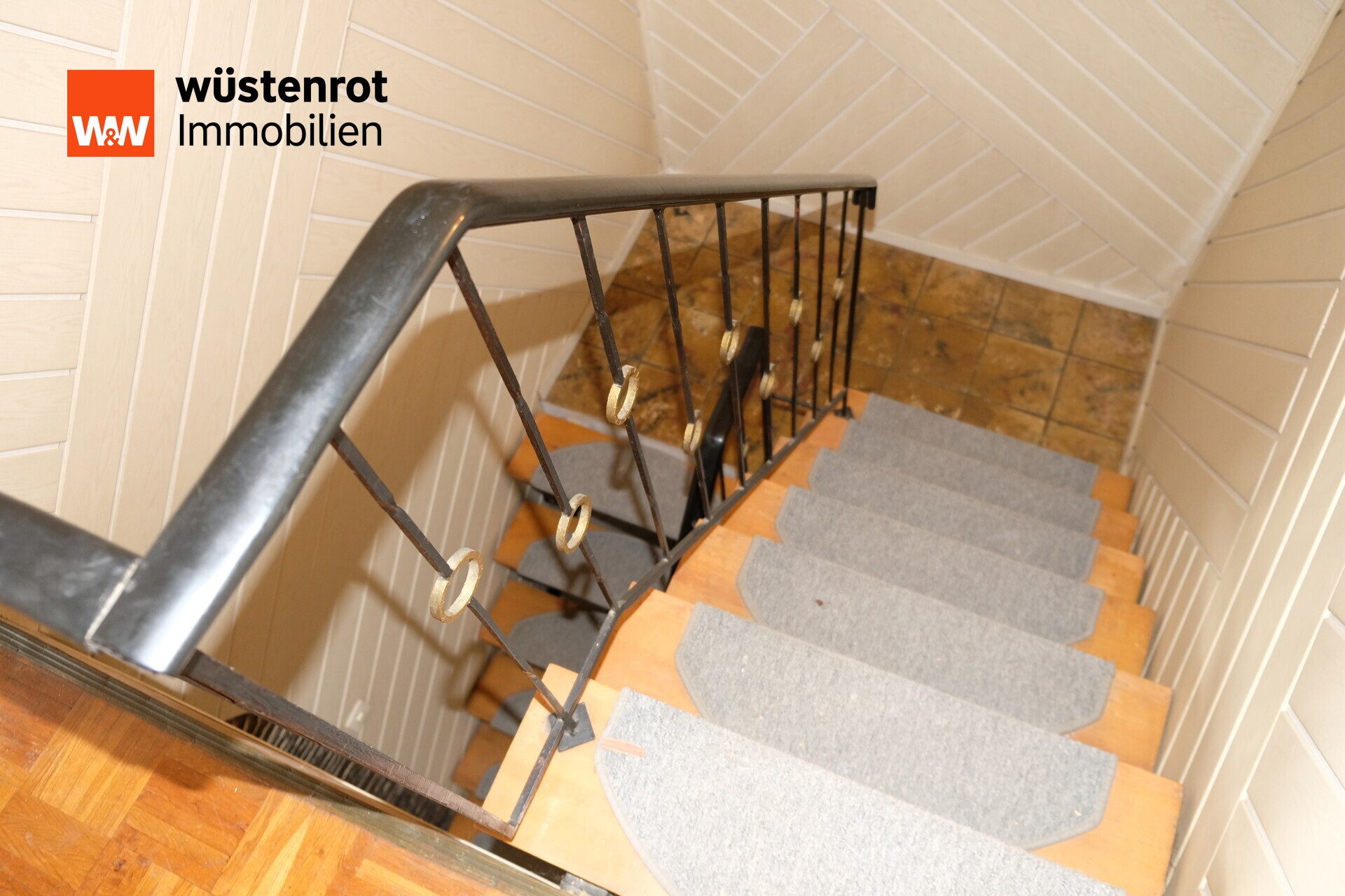 Immobilienangebot - Zwickau / Pöhlau - Alle - Charmantes EFH mit Wintergarten, Kamin & großem Grundstück – viel Potenzial