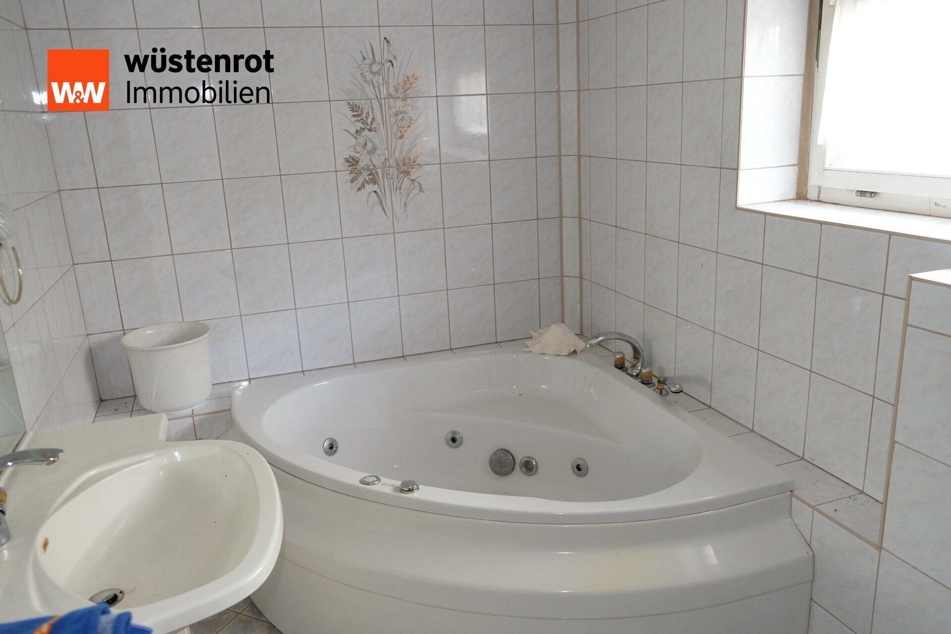 Immobilienangebot - Zwickau / Pöhlau - Alle - Charmantes EFH mit Wintergarten, Kamin & großem Grundstück – viel Potenzial
