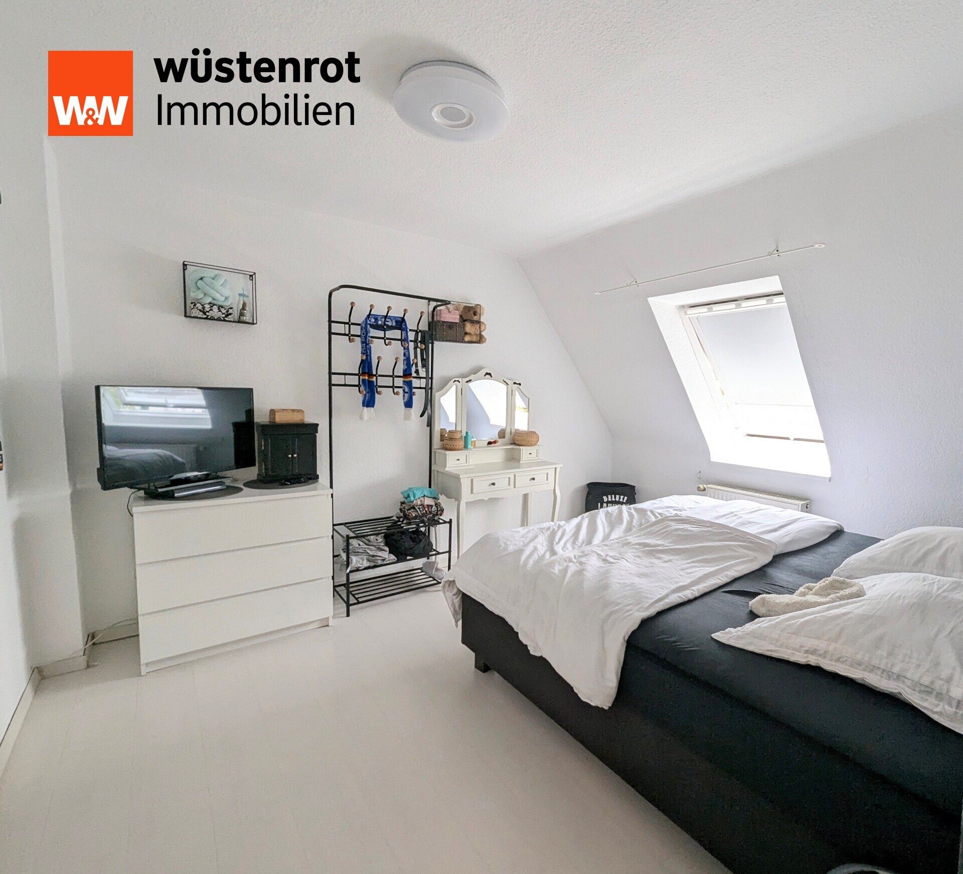 Immobilienangebot - Gelsenkirchen / Schalke - Alle - Wohnen auf zwei Ebenen: Moderne Maisonette mit sonniger Dachterrasse in Schalke, sofort Bezugsfrei