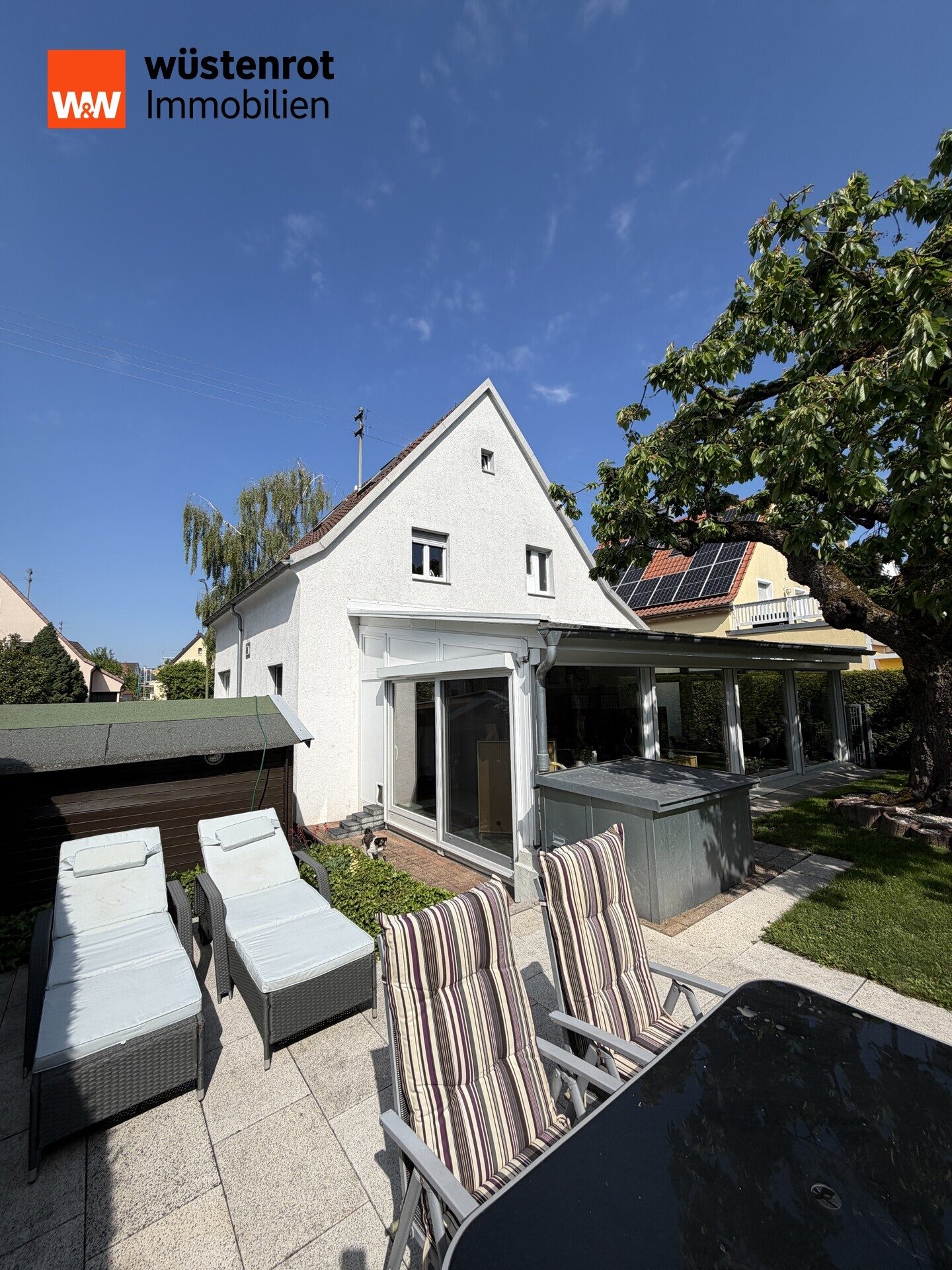 Immobilienangebot - Kornwestheim - Alle - Charmantes Einfamilienhaus mit liebevoll angelegtem Garten