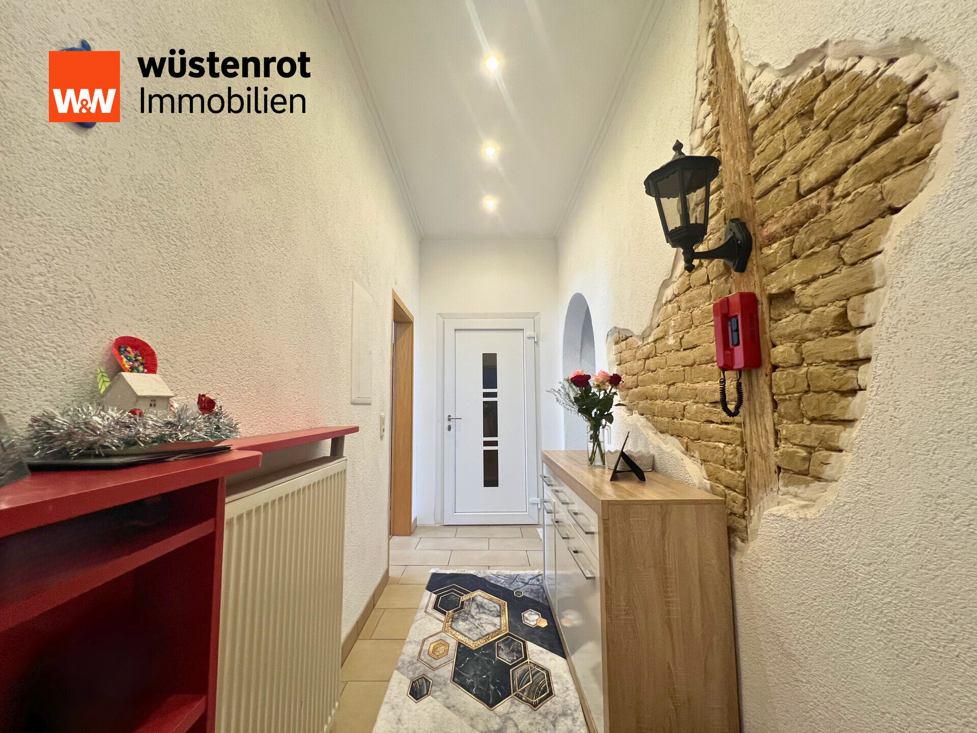 Immobilienangebot - Wörrstadt - Alle - MFH in Wörrstadt: 2 Wohnungen und Gewerbe (Friseursalon) – solide Kapitalanlage