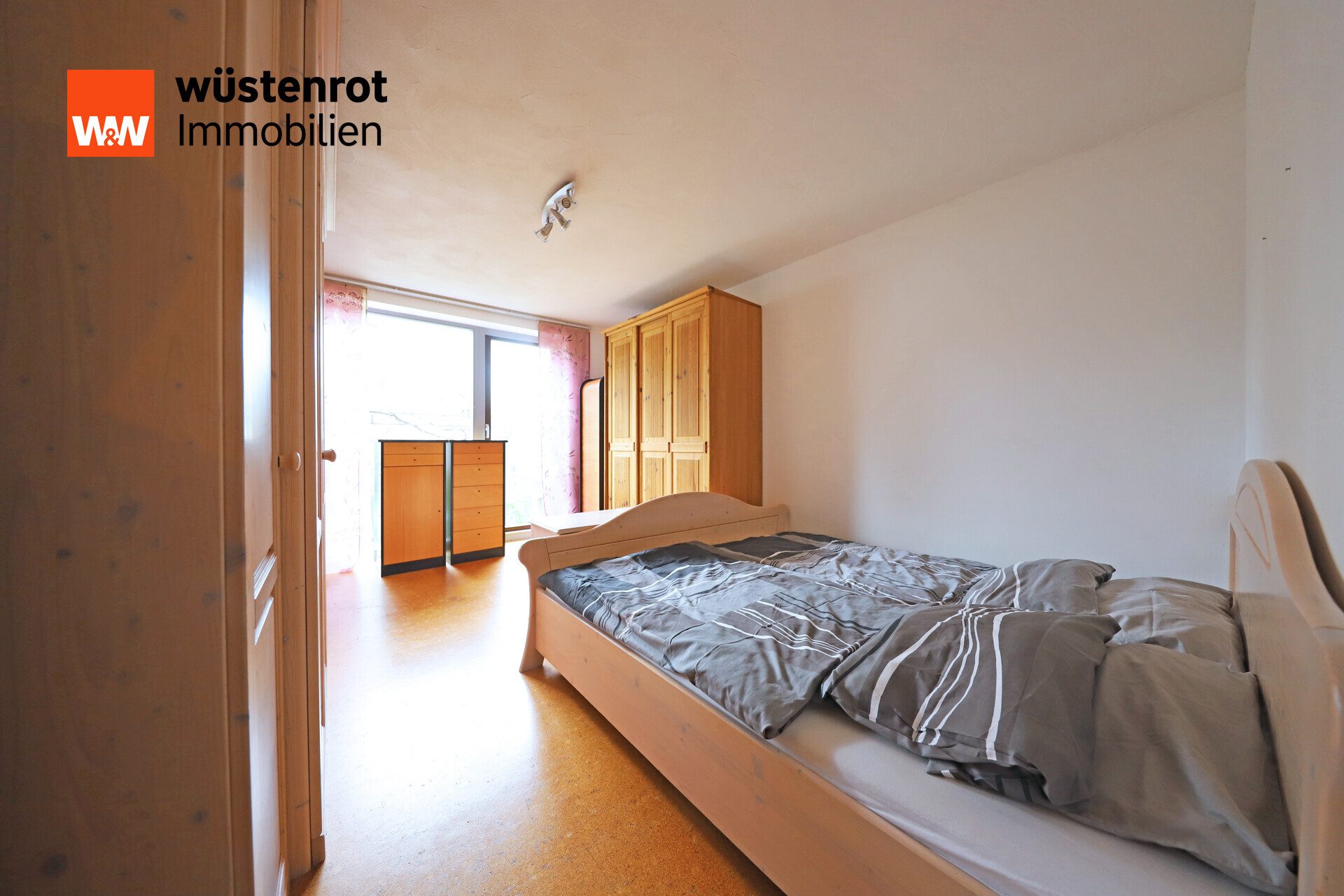 Immobilienangebot - Geislingen an der Steige - Alle - Modernes, bezahlbares Reiheneinfamilienhaus, für eine junge Familie!