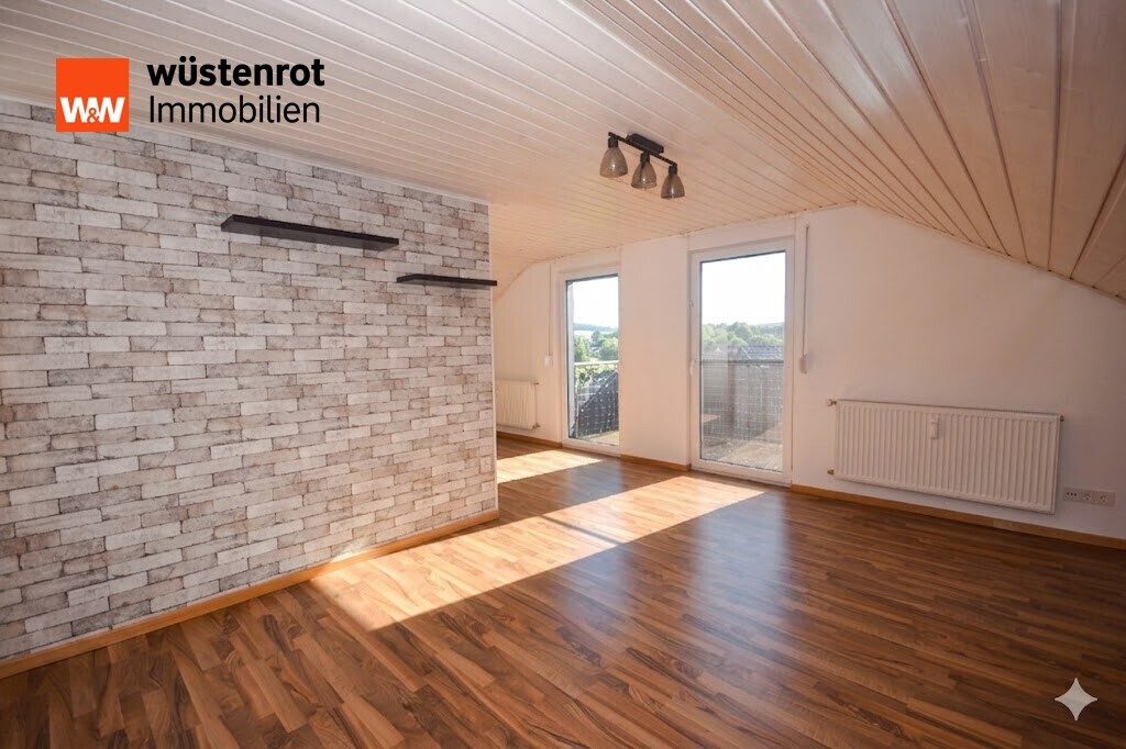 Immobilienangebot - Fulda / Johannesberg - Alle - Charakterstark & Flexibel: Großzügige Dachgeschosswohnung mit viel Entfaltungsspielraum in Fulda