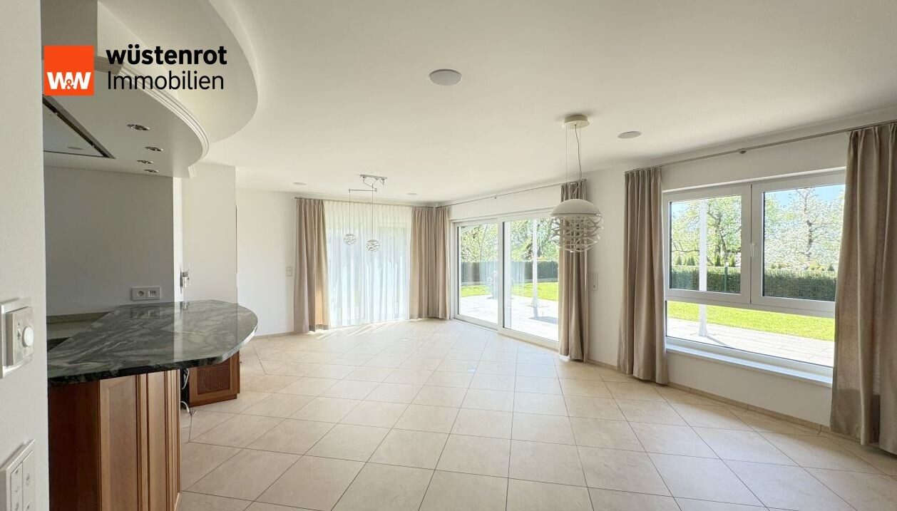 Immobilienangebot - Königsbronn / Zang - Alle - Exklusive Waldrand-Residenz: Modernes Wohnerlebnis mit Panoramablick in Königsbronn-Zang