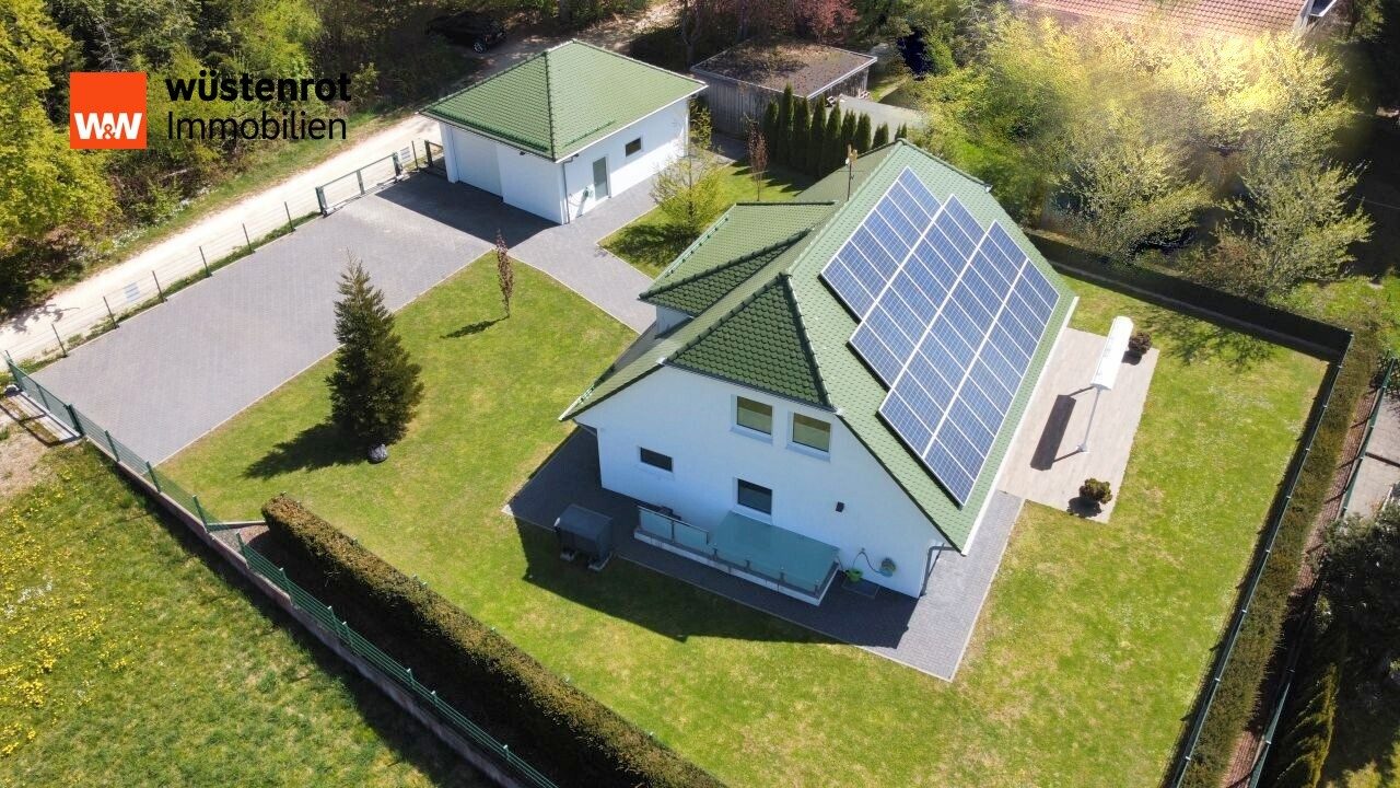 Immobilienangebot - Königsbronn / Zang - Alle - Exklusive Waldrand-Residenz: Modernes Wohnerlebnis mit Panoramablick in Königsbronn-Zang