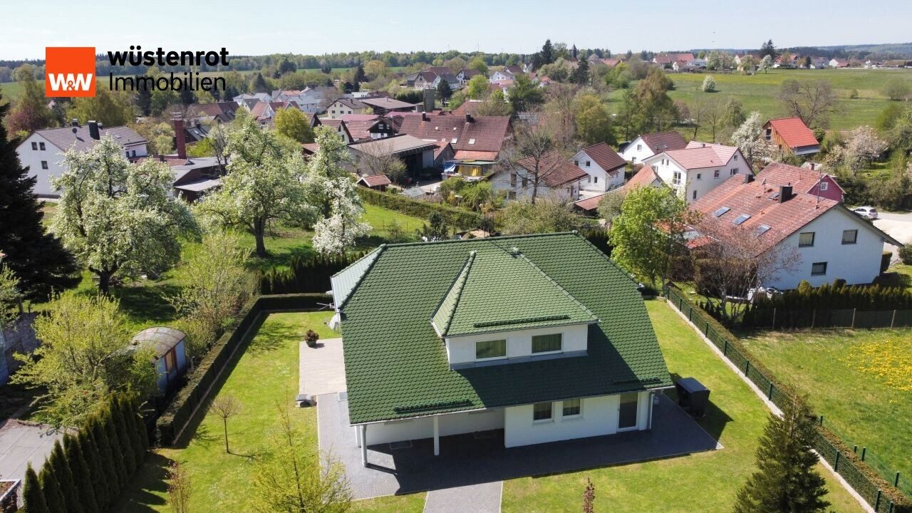 Immobilienangebot - Königsbronn / Zang - Alle - Exklusive Waldrand-Residenz: Modernes Wohnerlebnis mit Panoramablick in Königsbronn-Zang