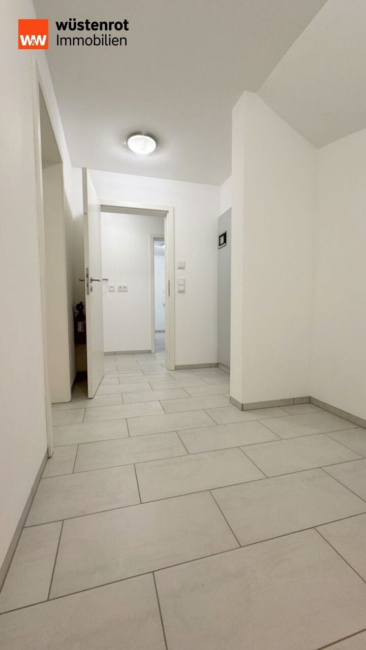 Immobilienangebot - Königsbronn / Zang - Alle - Exklusive Waldrand-Residenz: Modernes Wohnerlebnis mit Panoramablick in Königsbronn-Zang