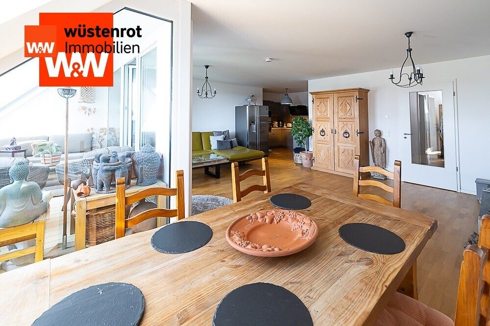 Immobilienangebot - Markt Indersdorf - Alle - Hochwertige OG/Maisonette Whg. mit Panoramablick. 135 m2 Wfl. mit Keller, Lift u. Tgg. m. Wallbox