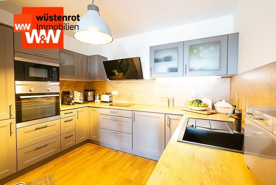 Immobilienangebot - Markt Indersdorf - Alle - Hochwertige OG/Maisonette Whg. mit Panoramablick. 135 m2 Wfl. mit Keller, Lift u. Tgg. m. Wallbox
