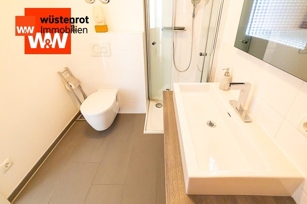 Immobilienangebot - Markt Indersdorf - Alle - Hochwertige OG/Maisonette Whg. mit Panoramablick. 135 m2 Wfl. mit Keller, Lift u. Tgg. m. Wallbox