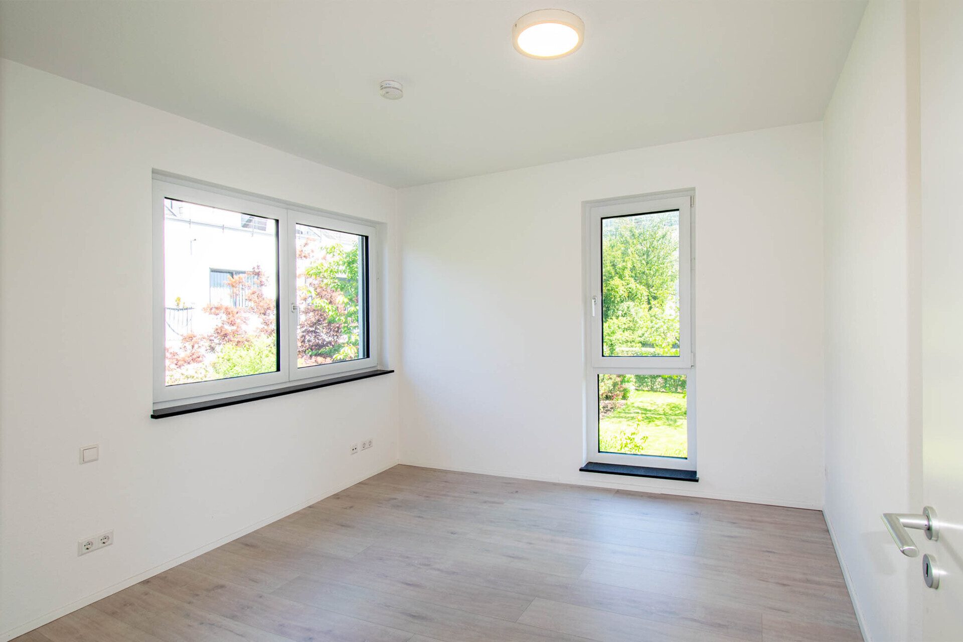 Immobilienangebot - Stuttgart - Alle - Einziehen und Wohlfühlen - Moderne Doppelhaushälfte in attraktiver Wohnlage von S-Zuffenhauen