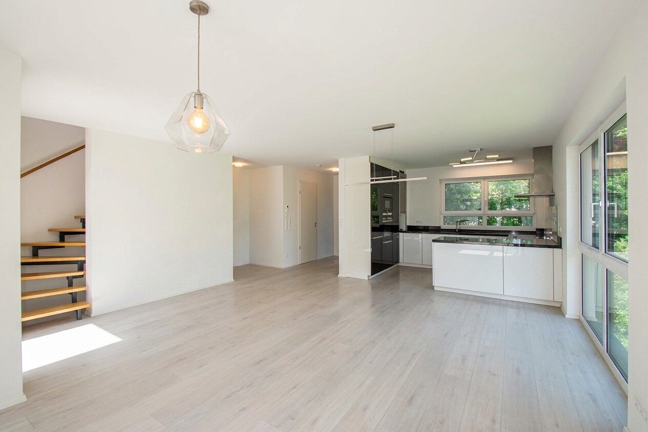 Immobilienangebot - Stuttgart - Alle - Einziehen und Wohlfühlen - Moderne Doppelhaushälfte in attraktiver Wohnlage von S-Zuffenhauen