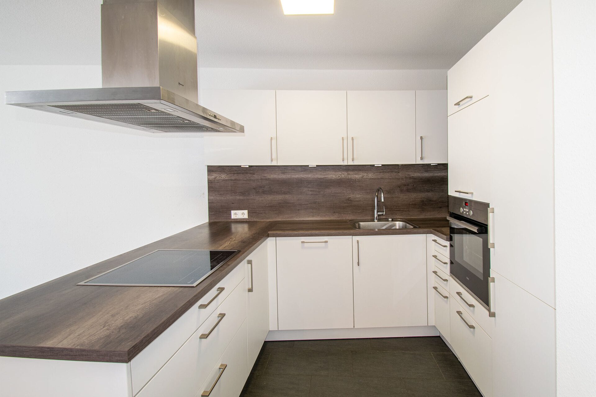 Immobilienangebot - Vaihingen an der Enz - Alle - Top moderne und barrierefreie 4,5-Zimmerwohnung mit Einzelgarage und Aussenstellplatz