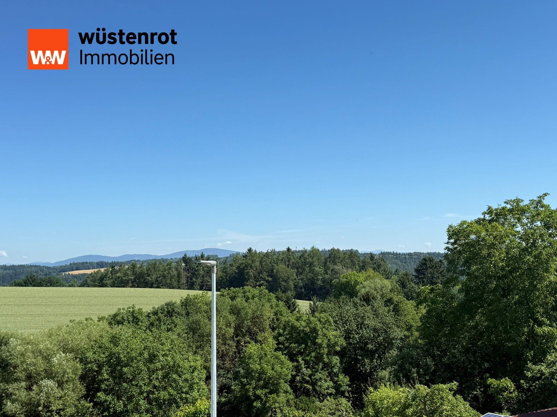 Immobilienangebot - Vilshofen - Alle - Gemütliche 2-Zimmerwohnung mit Balkon und traumhaftem Ausblick