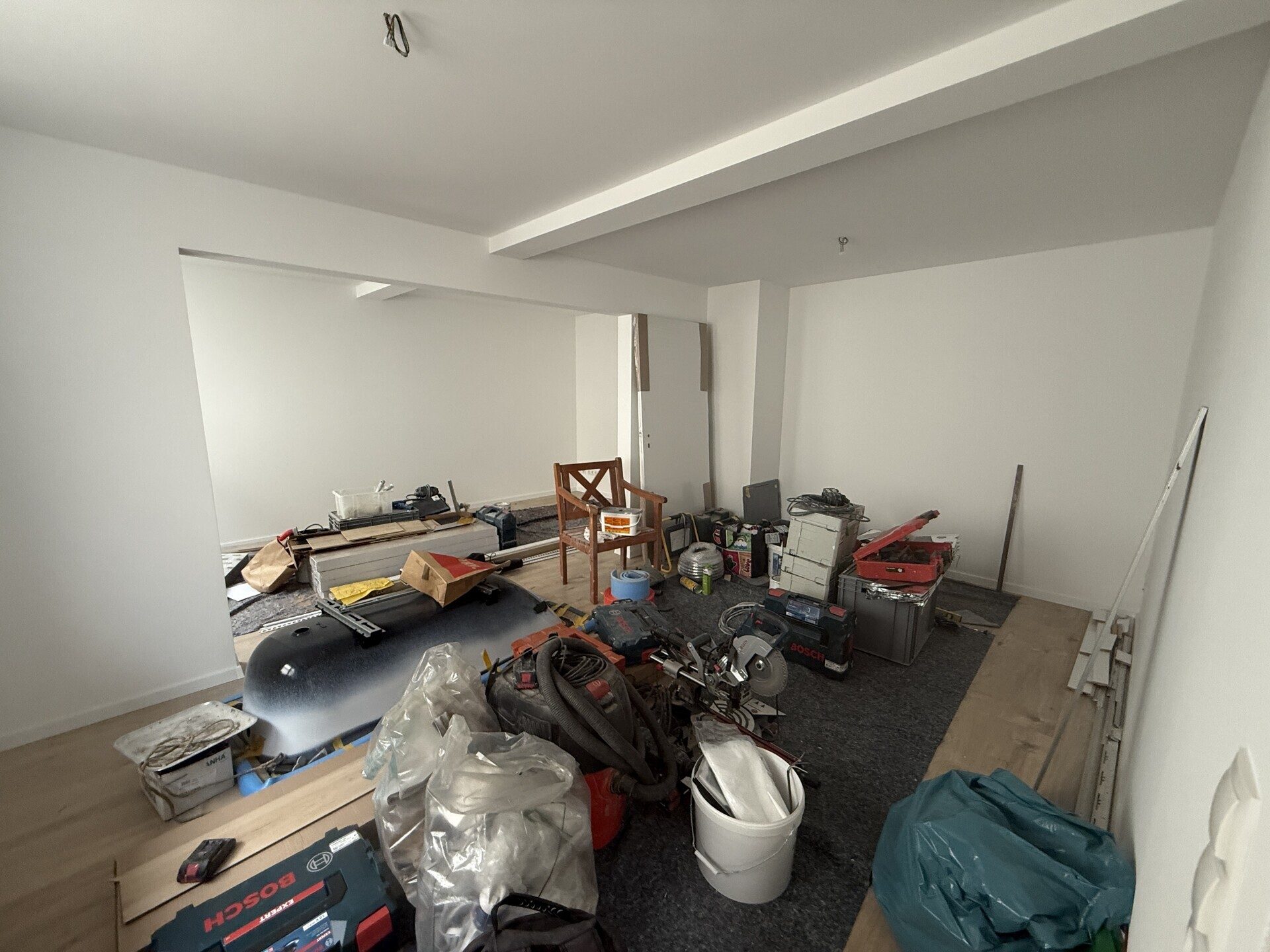 Immobilienangebot - Zeiskam - Alle - Zwei hochwertig kernsanierte DHH mit Wärmepumpe und Photovoltaik, großer Scheune + Garten in Zeiskam