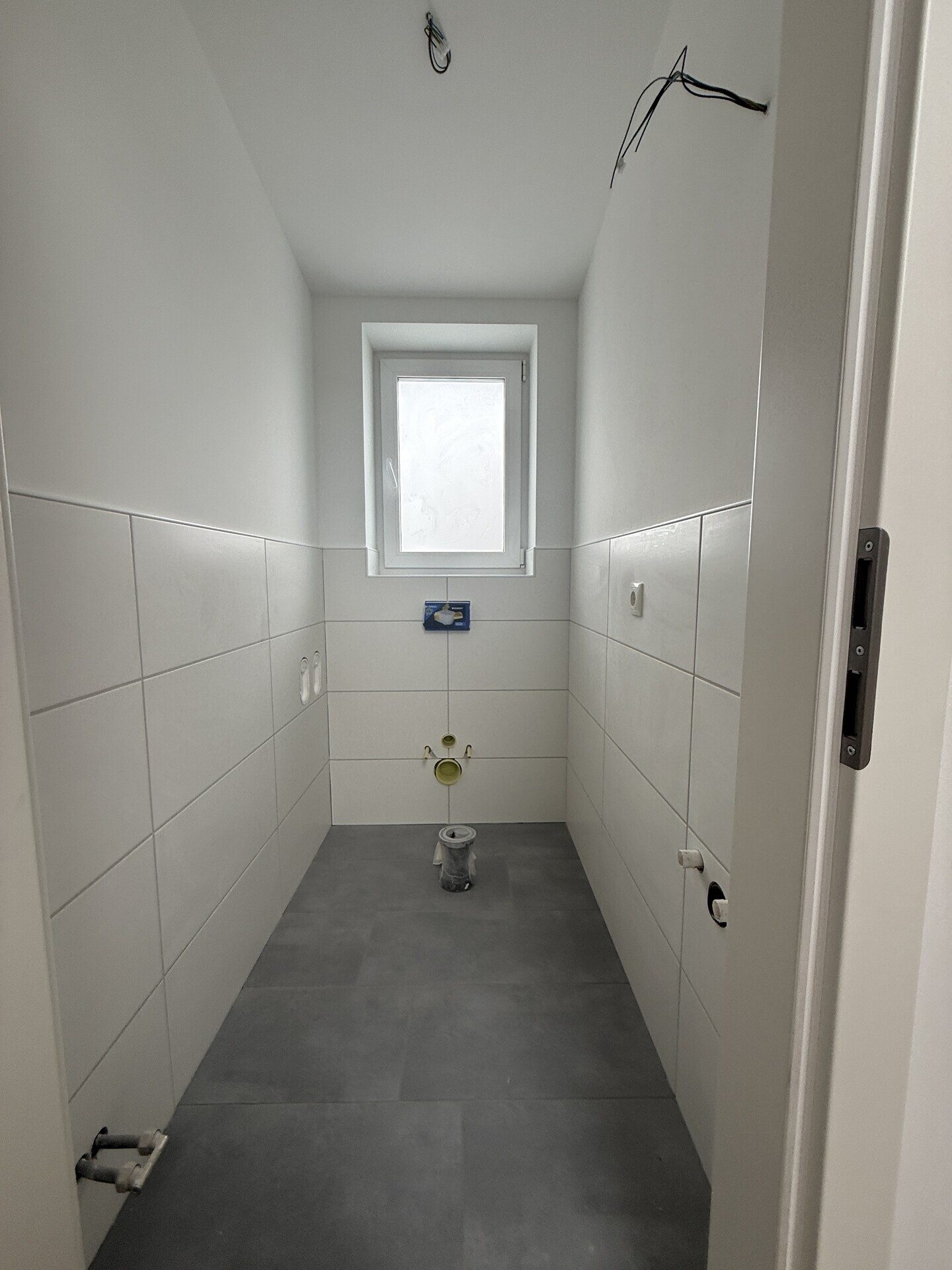 Immobilienangebot - Zeiskam - Alle - Zwei hochwertig kernsanierte DHH mit Wärmepumpe und Photovoltaik, großer Scheune + Garten in Zeiskam