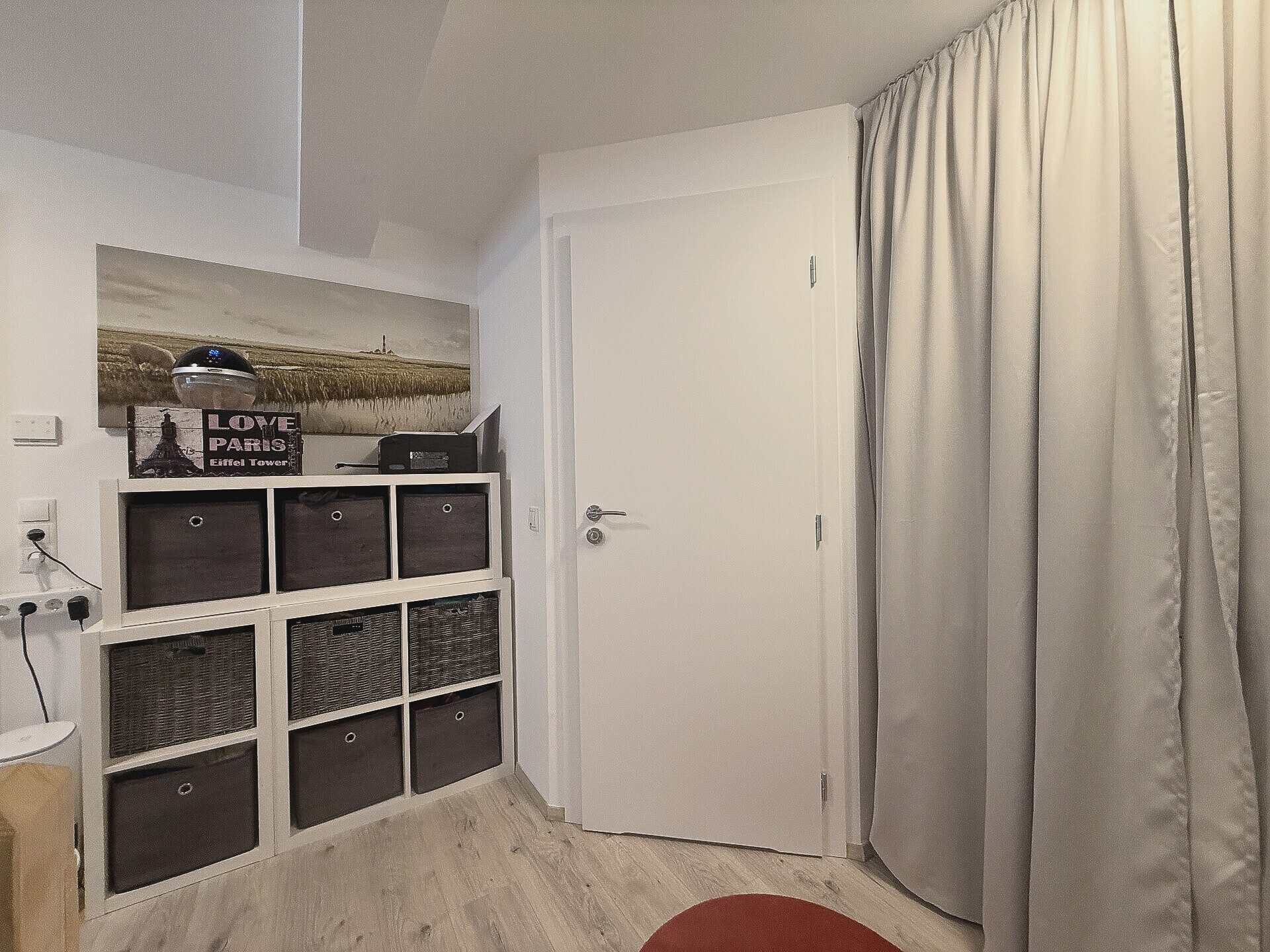 Immobilienangebot - Zeiskam - Alle - Zwei hochwertig kernsanierte DHH mit Wärmepumpe und Photovoltaik, großer Scheune + Garten in Zeiskam