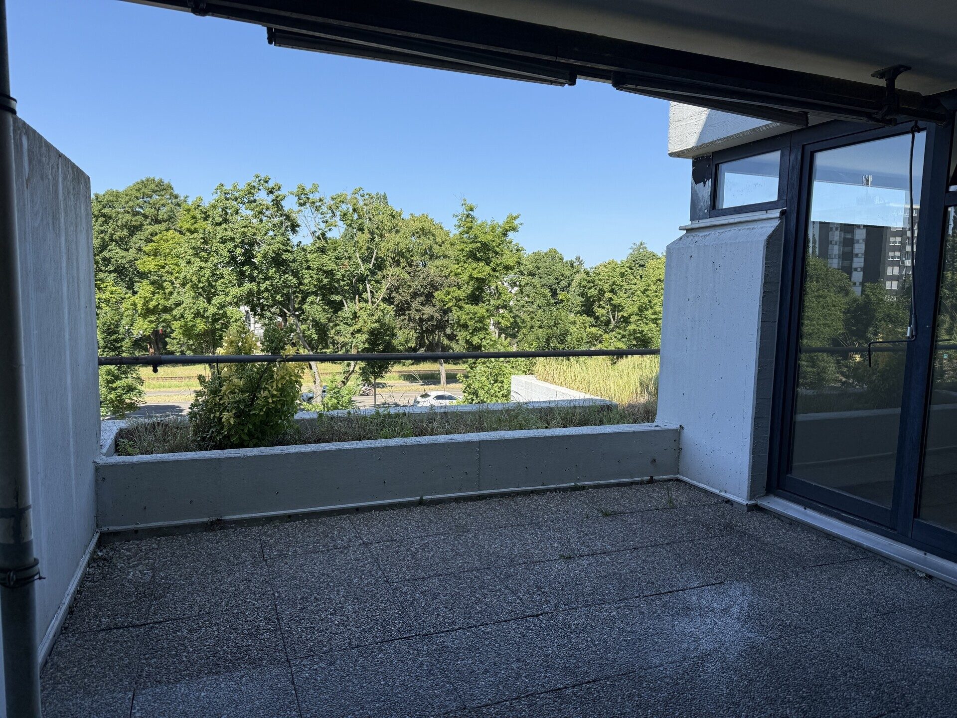 Immobilienangebot - Karlsruhe - Alle - 86 m² Terrassenwohnung mit Stellplatz am Rüppurrer Schloss in KA
