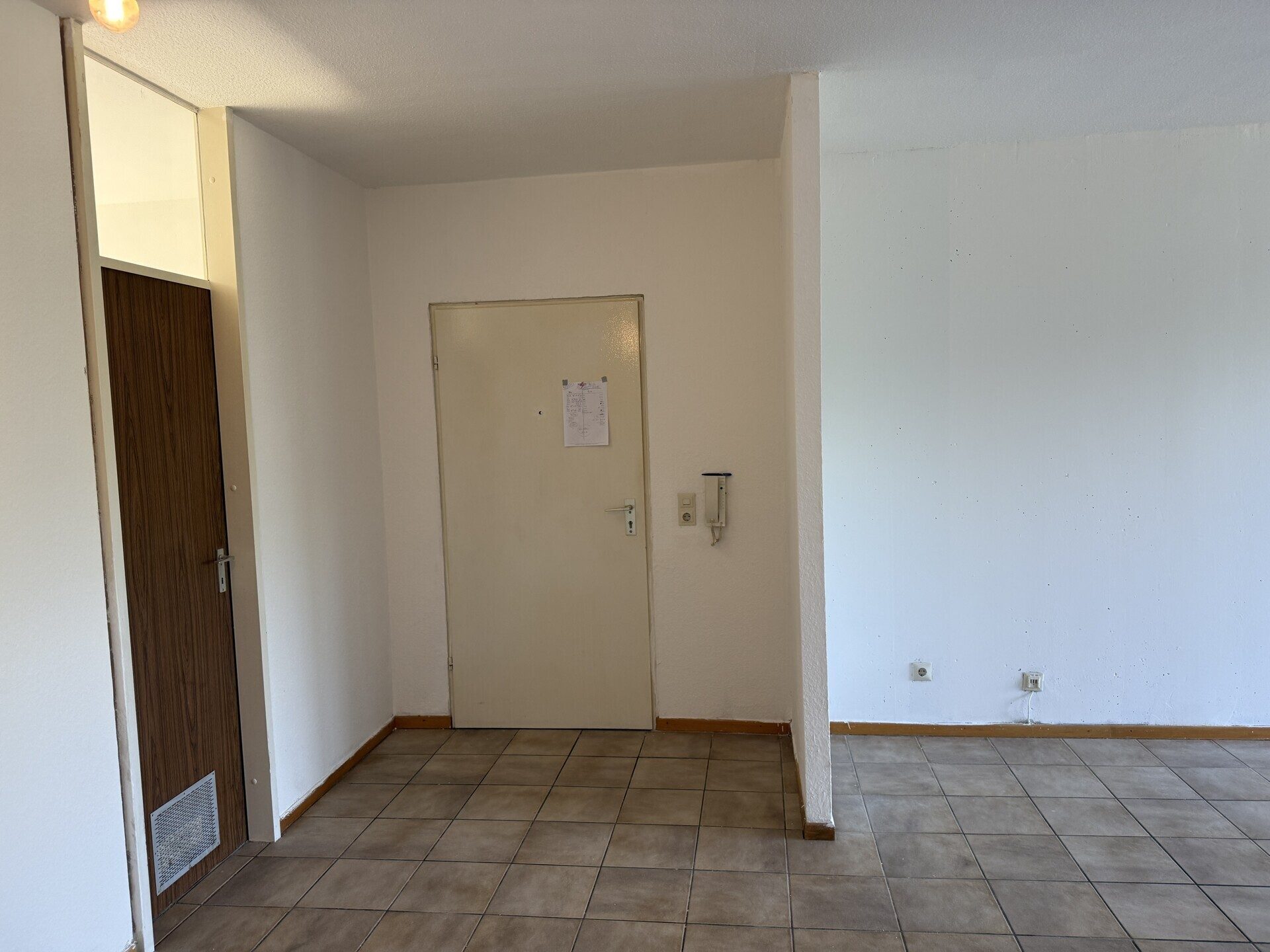Immobilienangebot - Karlsruhe - Alle - 86 m² Terrassenwohnung mit Stellplatz am Rüppurrer Schloss in KA