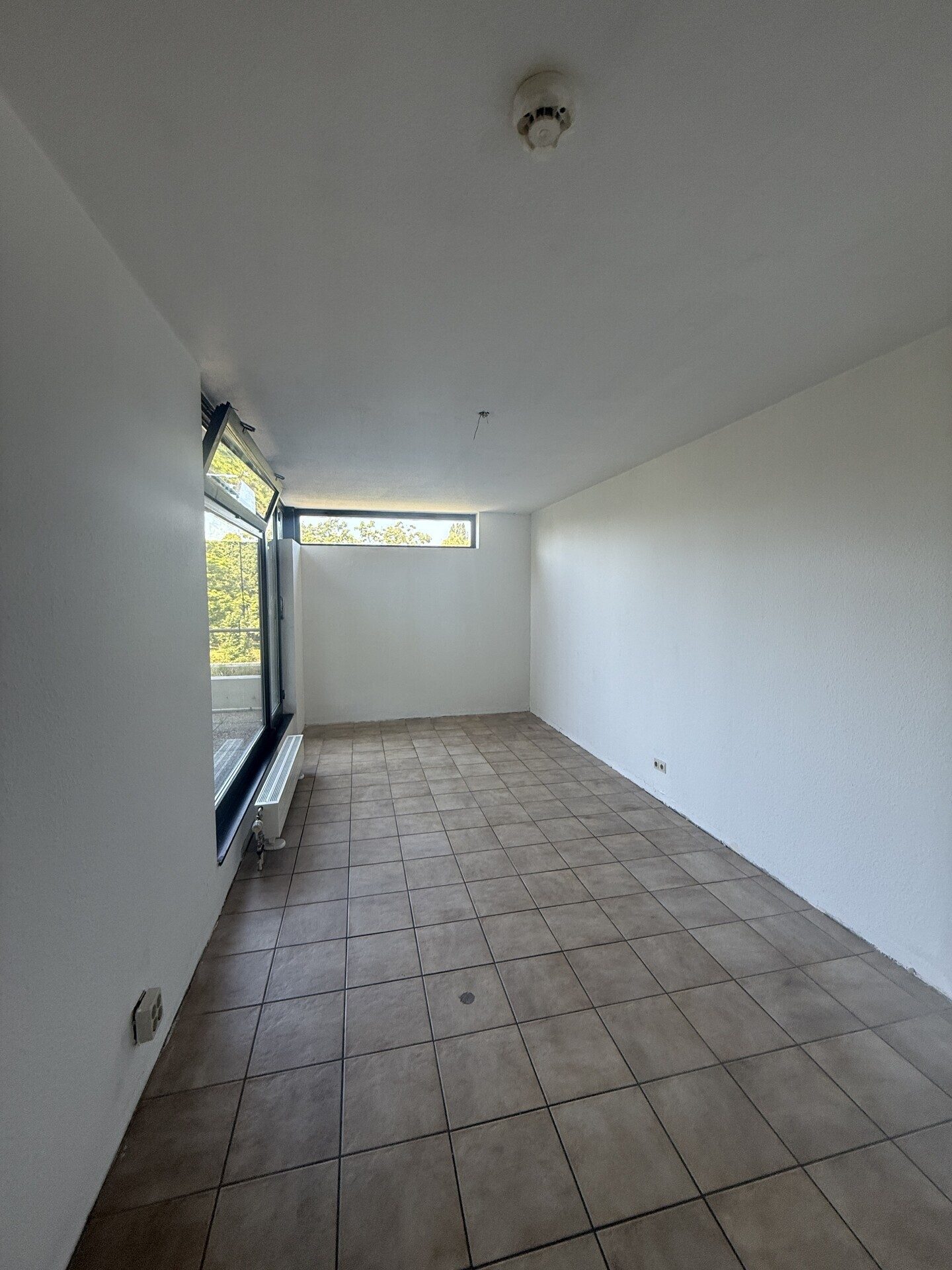 Immobilienangebot - Karlsruhe - Alle - 86 m² Terrassenwohnung mit Stellplatz am Rüppurrer Schloss in KA