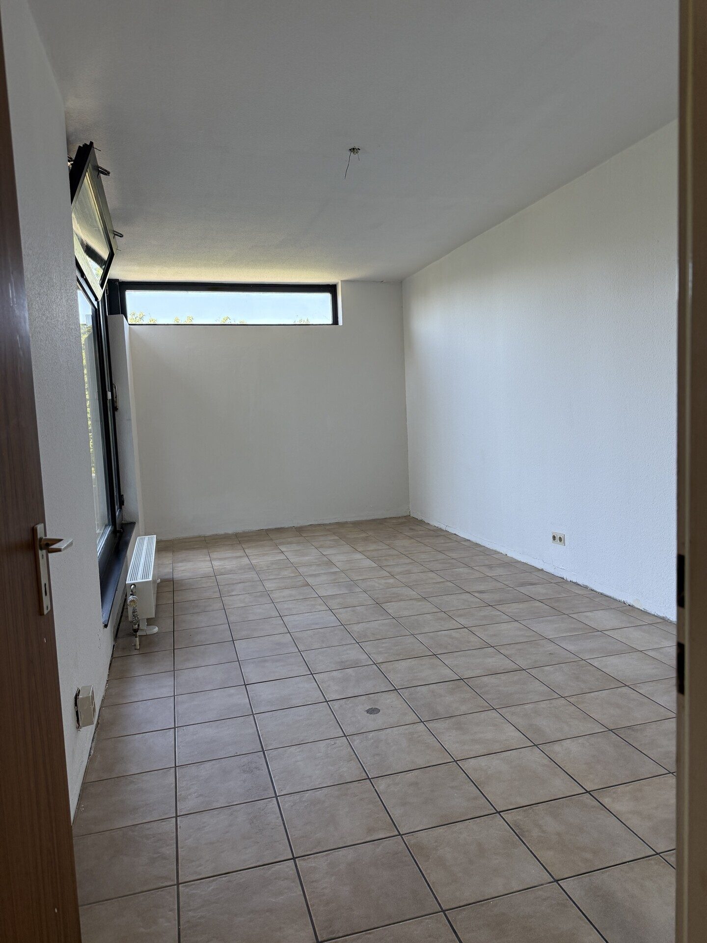 Immobilienangebot - Karlsruhe - Alle - 86 m² Terrassenwohnung mit Stellplatz am Rüppurrer Schloss in KA
