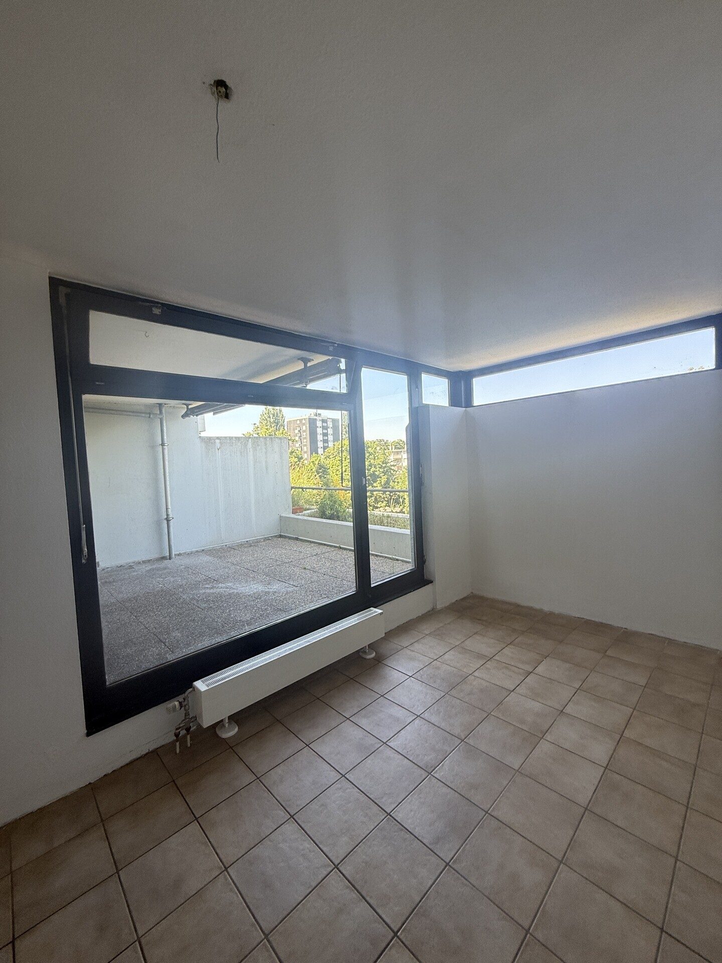 Immobilienangebot - Karlsruhe - Alle - 86 m² Terrassenwohnung mit Stellplatz am Rüppurrer Schloss in KA