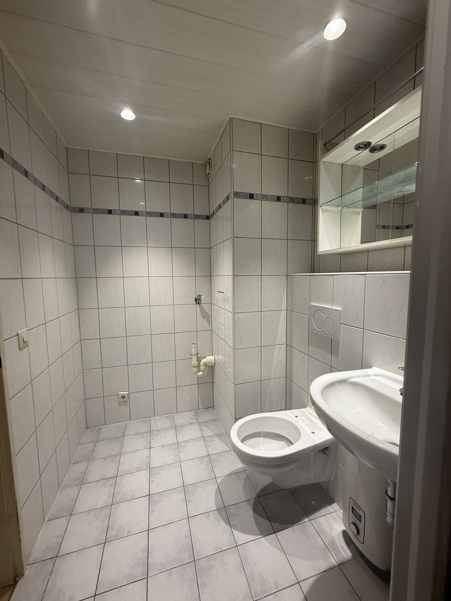 Immobilienangebot - Karlsruhe - Alle - 86 m² Terrassenwohnung mit Stellplatz am Rüppurrer Schloss in KA