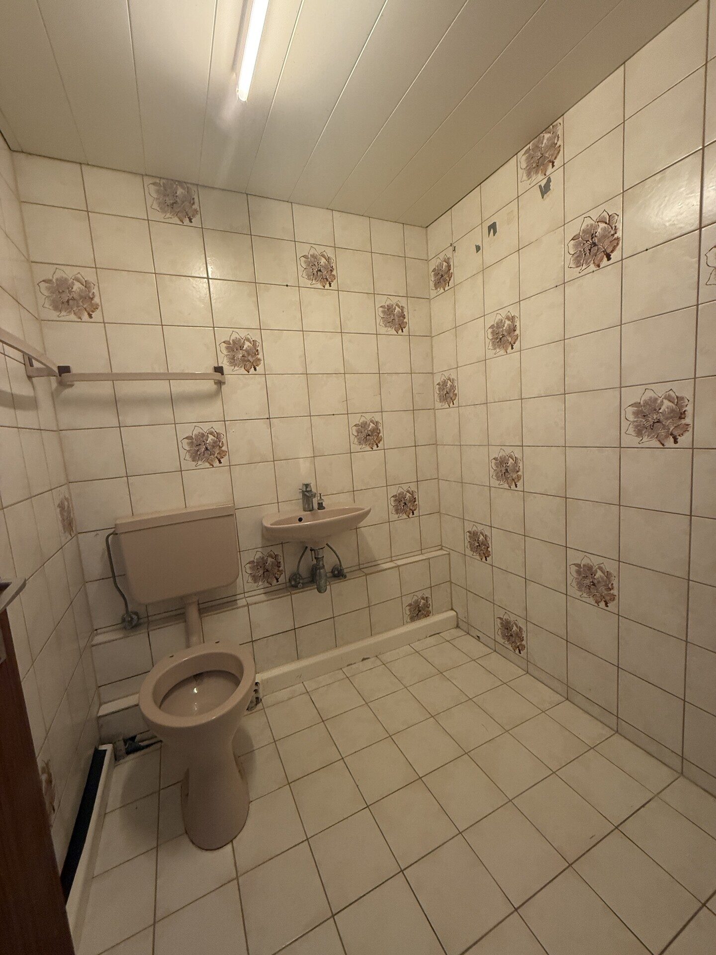 Immobilienangebot - Karlsruhe - Alle - 86 m² Terrassenwohnung mit Stellplatz am Rüppurrer Schloss in KA