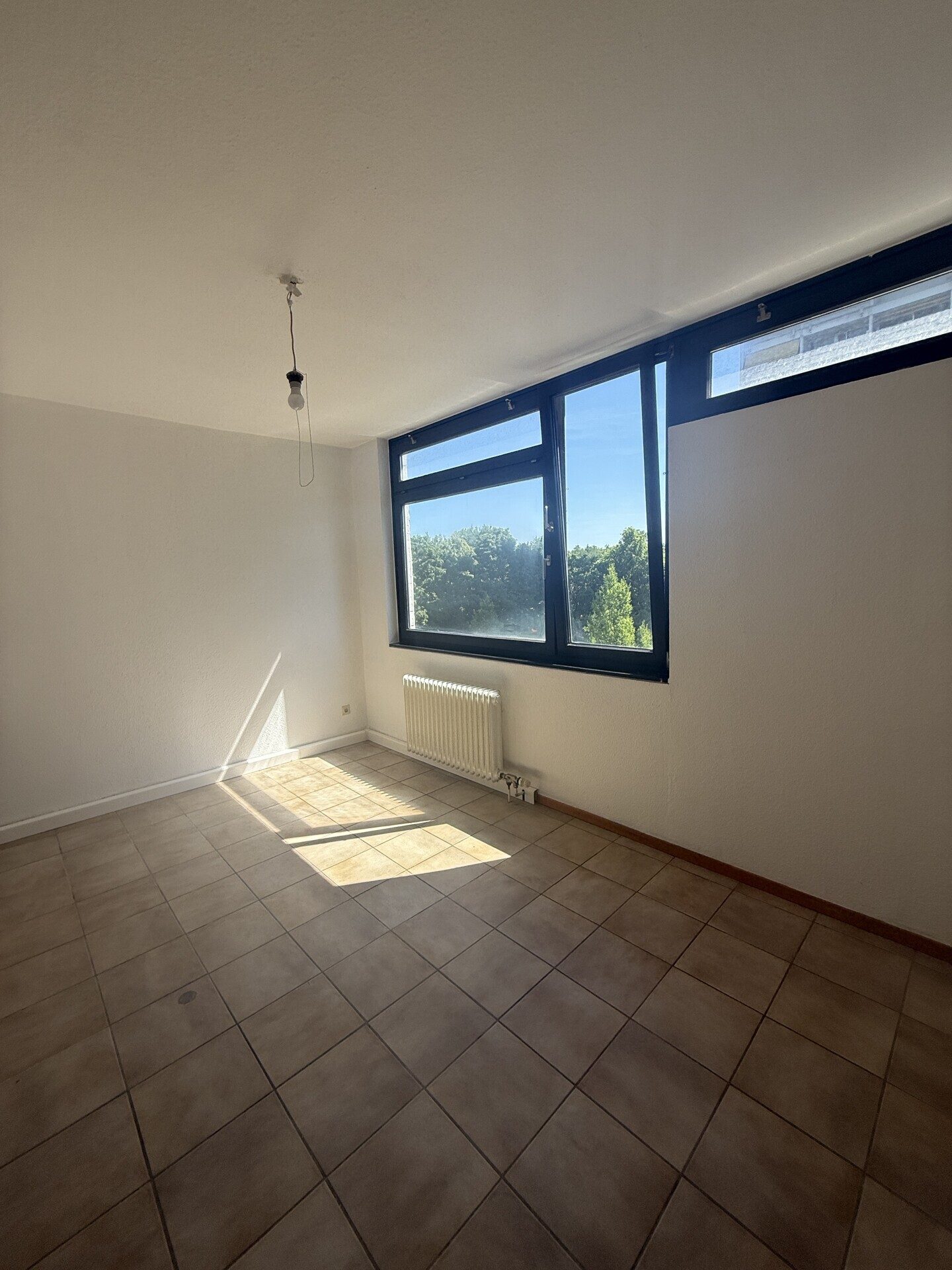 Immobilienangebot - Karlsruhe - Alle - 86 m² Terrassenwohnung mit Stellplatz am Rüppurrer Schloss in KA