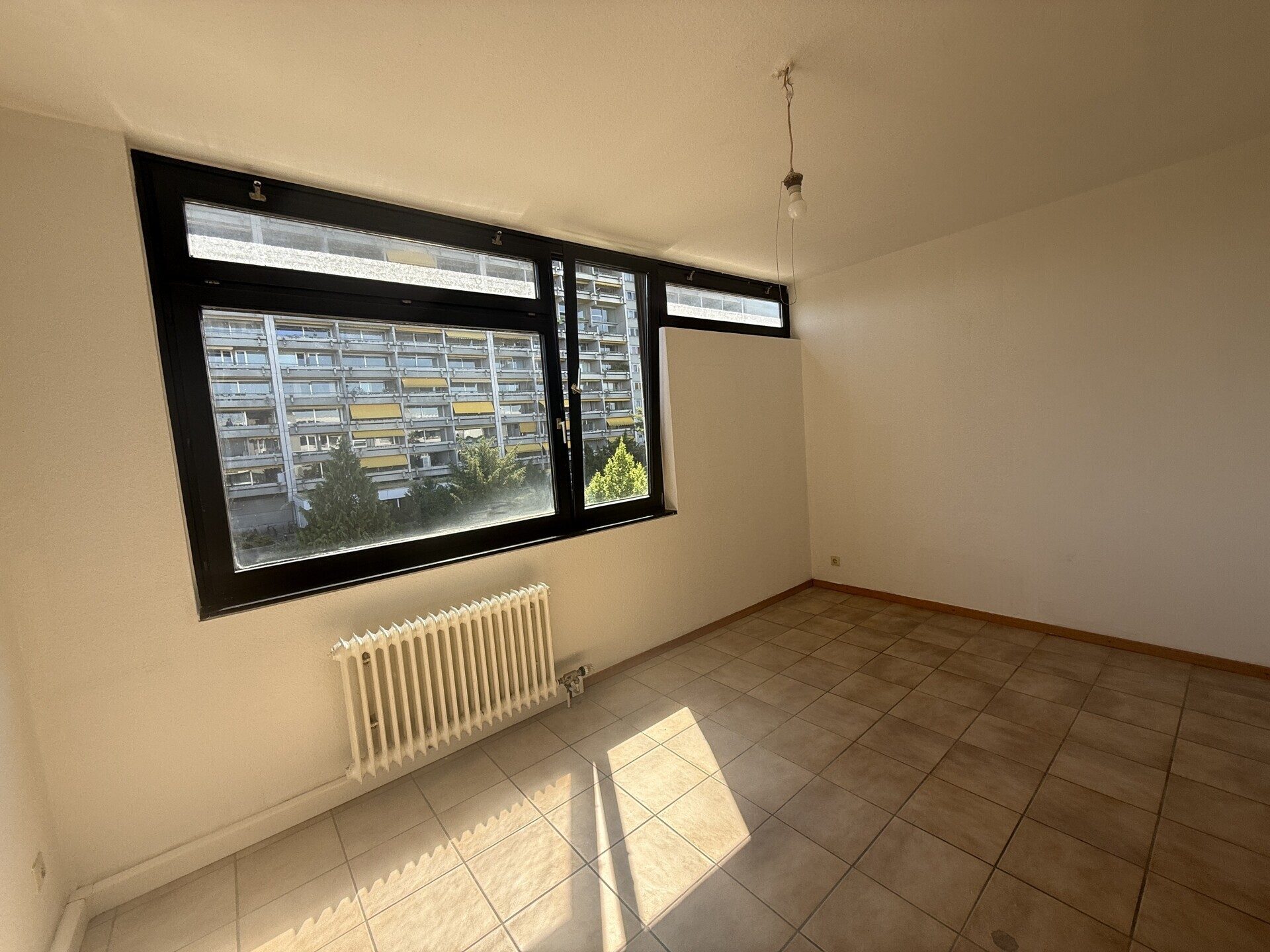 Immobilienangebot - Karlsruhe - Alle - 86 m² Terrassenwohnung mit Stellplatz am Rüppurrer Schloss in KA
