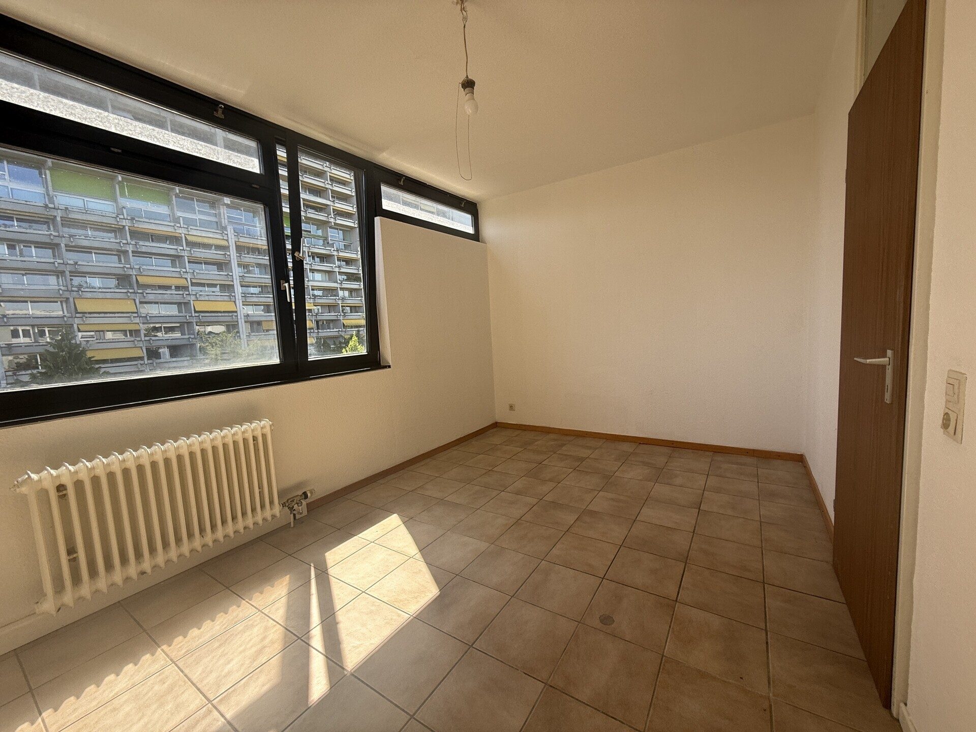 Immobilienangebot - Karlsruhe - Alle - 86 m² Terrassenwohnung mit Stellplatz am Rüppurrer Schloss in KA