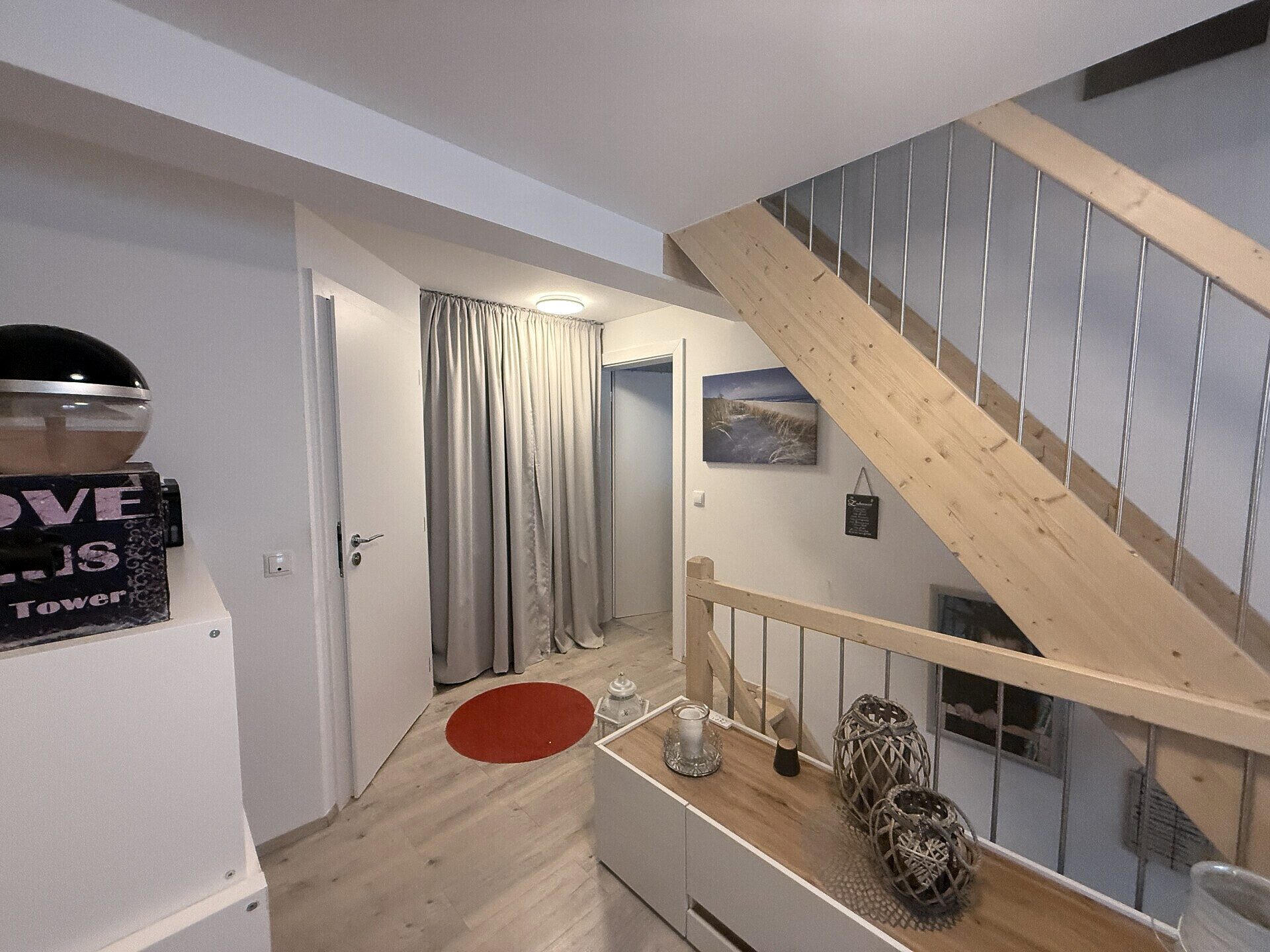 Immobilienangebot - Zeiskam - Alle - Zwei hochwertig kernsanierte DHH mit Wärmepumpe und Photovoltaik, großer Scheune + Garten in Zeiskam