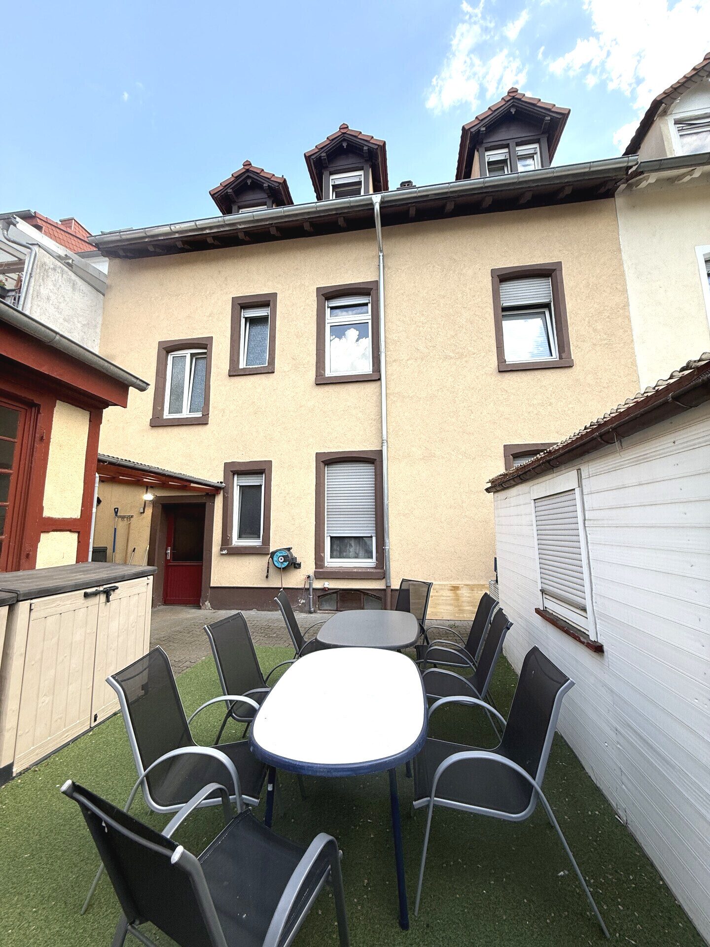 Immobilienangebot - Frankenthal (Pfalz) - Alle - Denkmalgeschütztes Jugendstilhaus mit 3 komplett renovierten 70 m² Wohnungen in Frankenthal