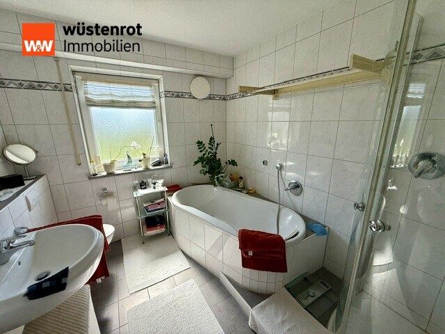 Immobilienangebot - Rosenheim - Alle - Moderne und sehenswerte 3-Zi.-Wohnung in Toplage von Rosenheim-Pang!