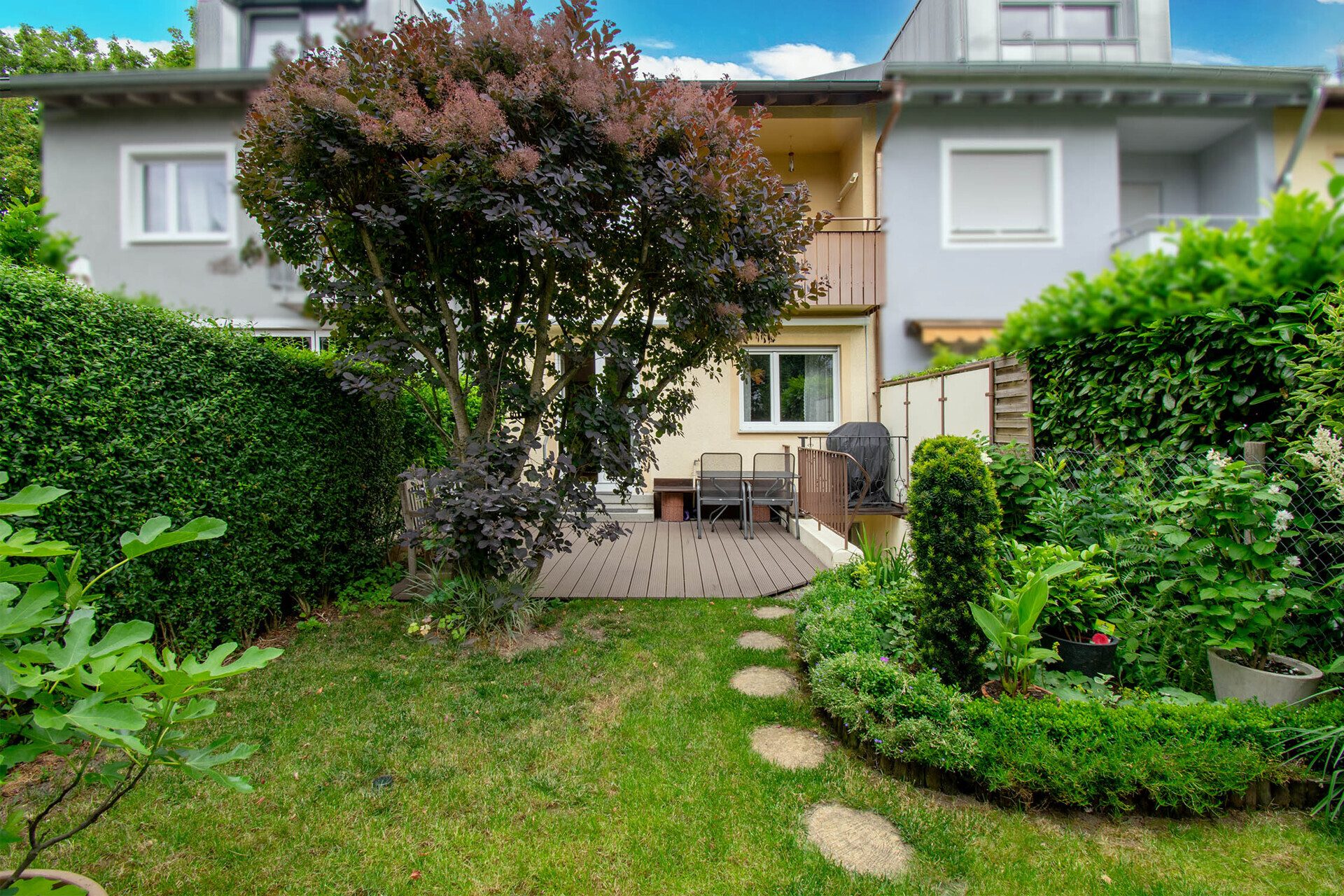 Immobilienangebot - Waiblingen - Alle - TOP-Infrastruktur und dennoch ruhig gelegen: Reihenmittelhaus mit Ausbaupotential!