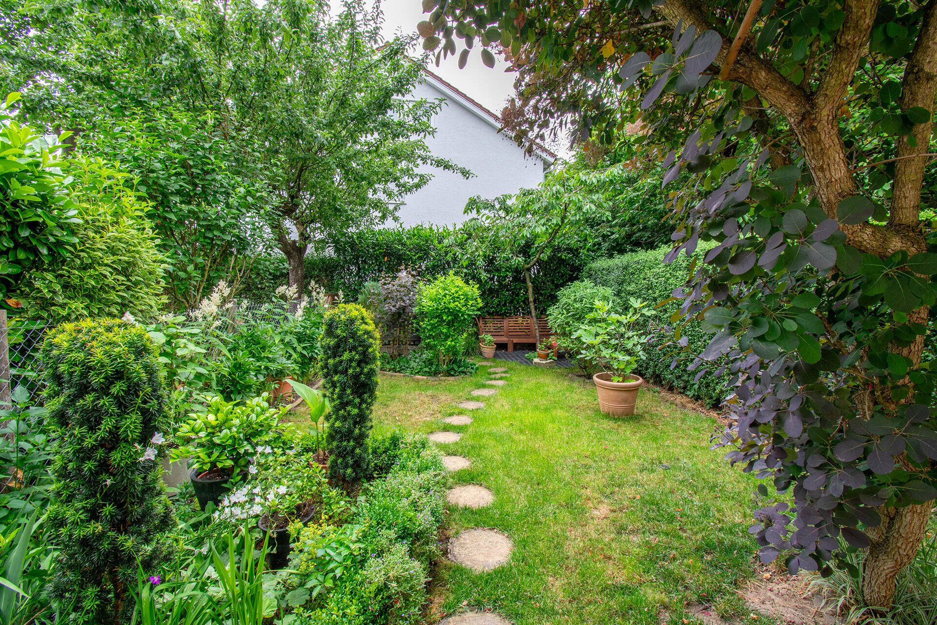 Immobilienangebot - Waiblingen - Alle - TOP-Infrastruktur und dennoch ruhig gelegen: Reihenmittelhaus mit Ausbaupotential!
