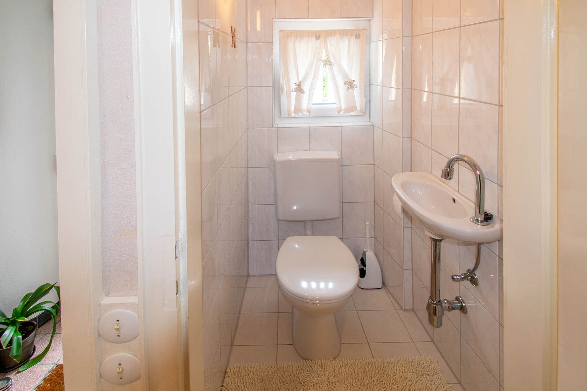 Immobilienangebot - Waiblingen - Alle - TOP-Infrastruktur und dennoch ruhig gelegen: Reihenmittelhaus mit Ausbaupotential!