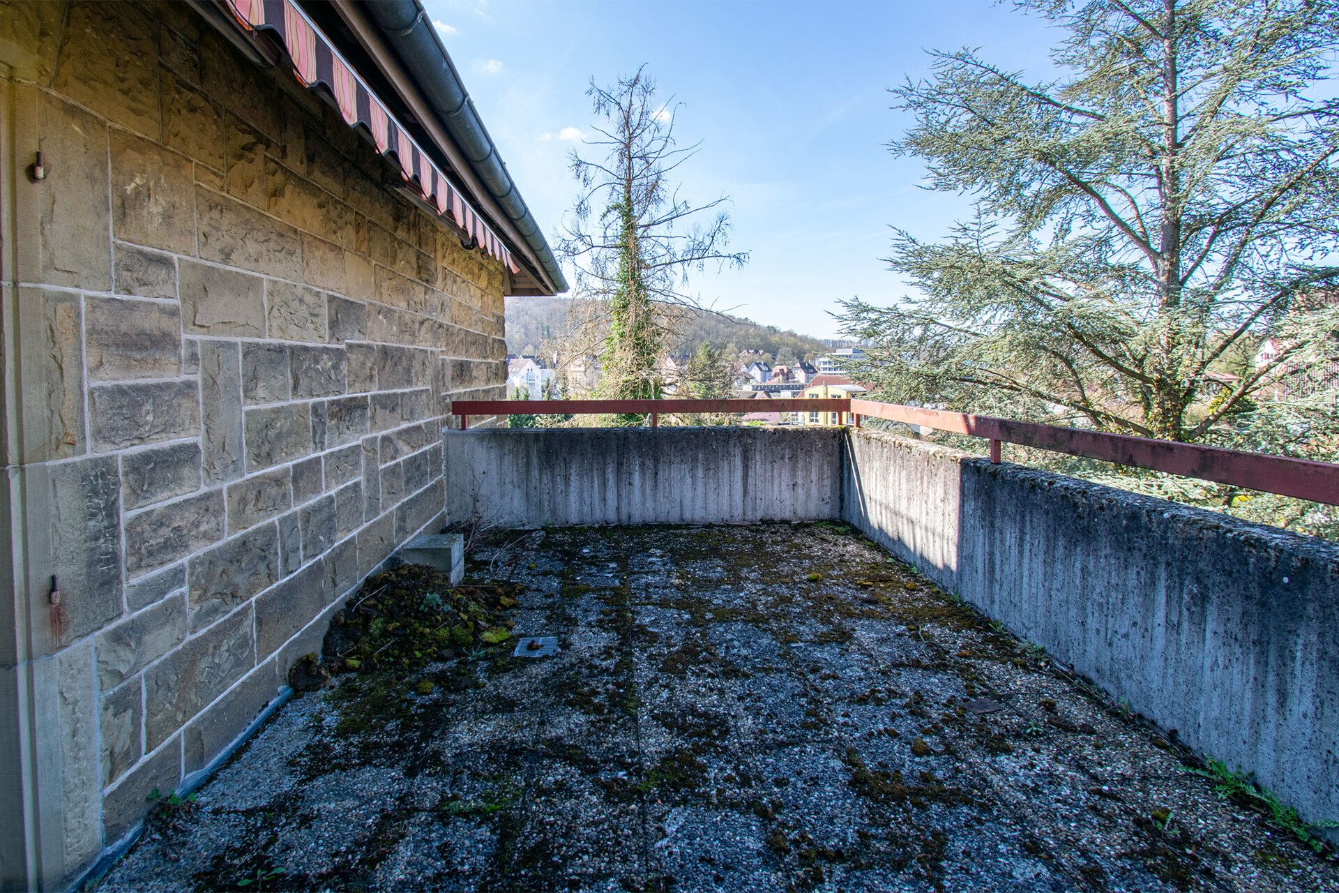 Immobilienangebot - Maulbronn - Alle - Herrschaftliche Villa mit viel Raum zum gestalten auf einem großen Grundstück in bester Lage