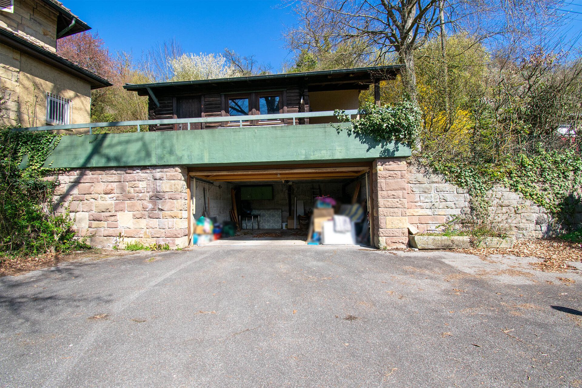Immobilienangebot - Maulbronn - Alle - Herrschaftliche Villa mit viel Raum zum gestalten auf einem großen Grundstück in bester Lage