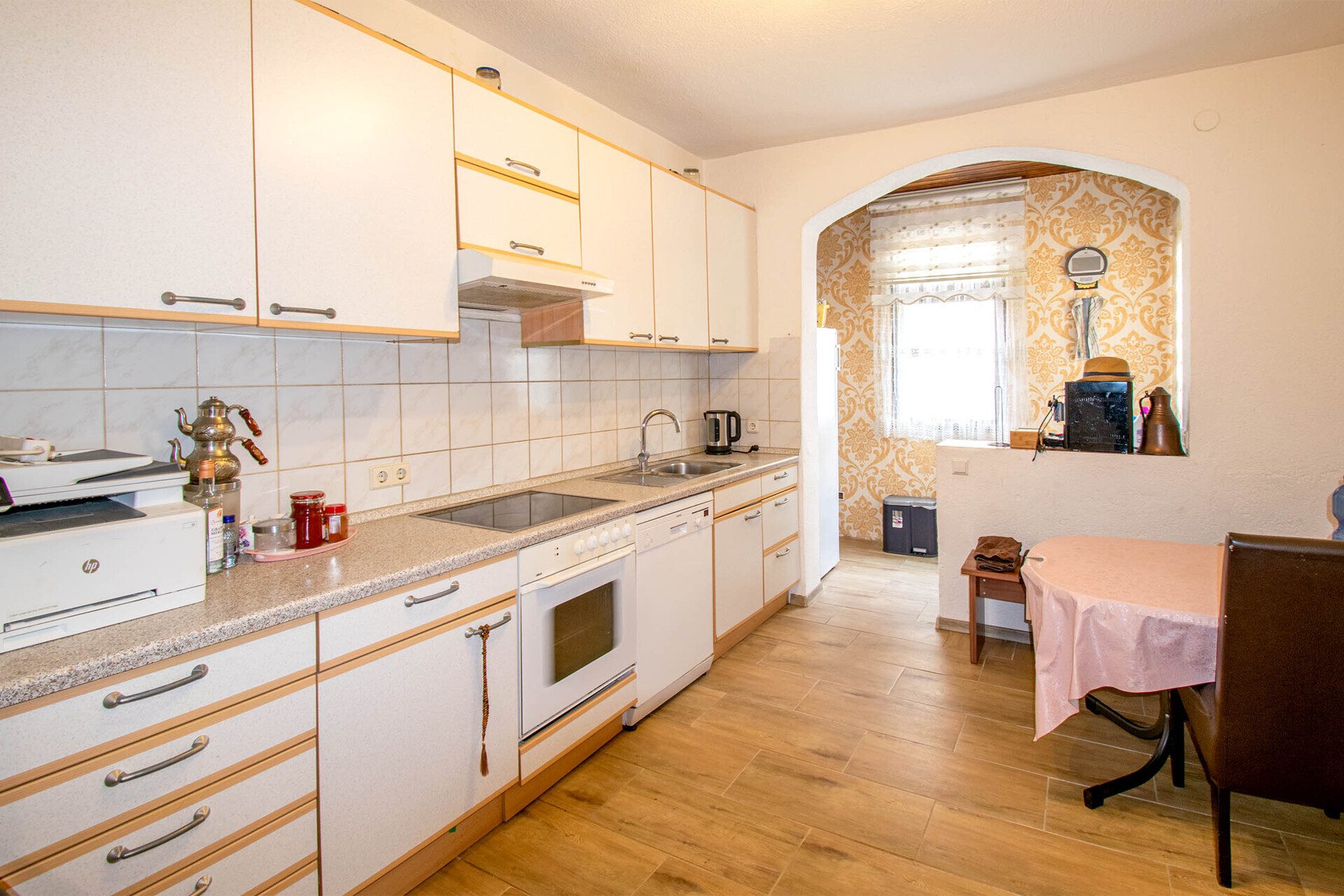 Immobilienangebot - Kirchheim am Neckar - Alle - Handwerker und Kapitalanleger aufgepasst - Mehrfamilienhaus mit viel Potenzial