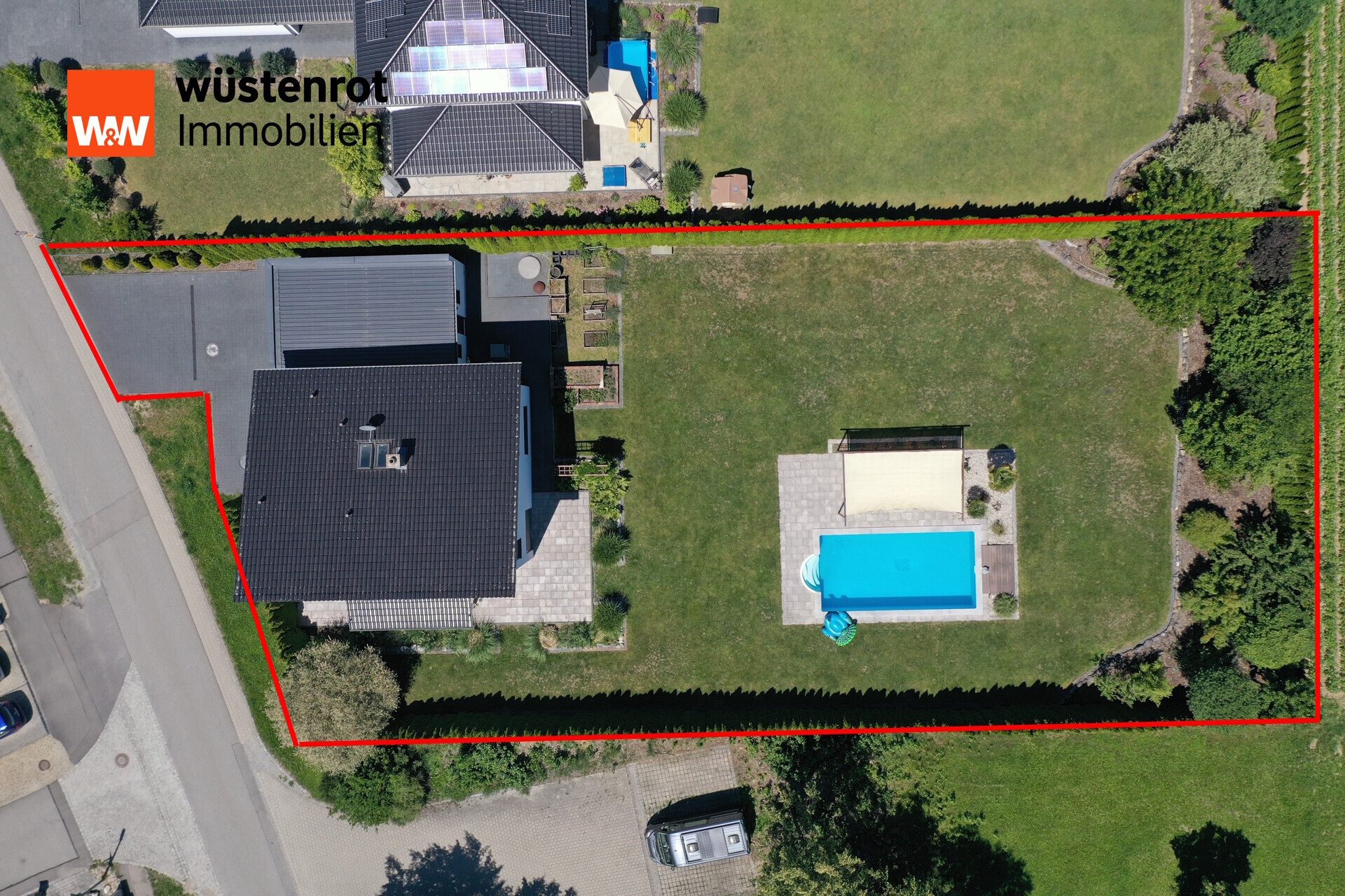 Immobilienangebot - Aholfing / Niedermotzing - Alle - Ruhe - Sonne - Glücksgefühl – Einfamilienhaus mit großem herrlichem Garten und Pool  in Aholfing