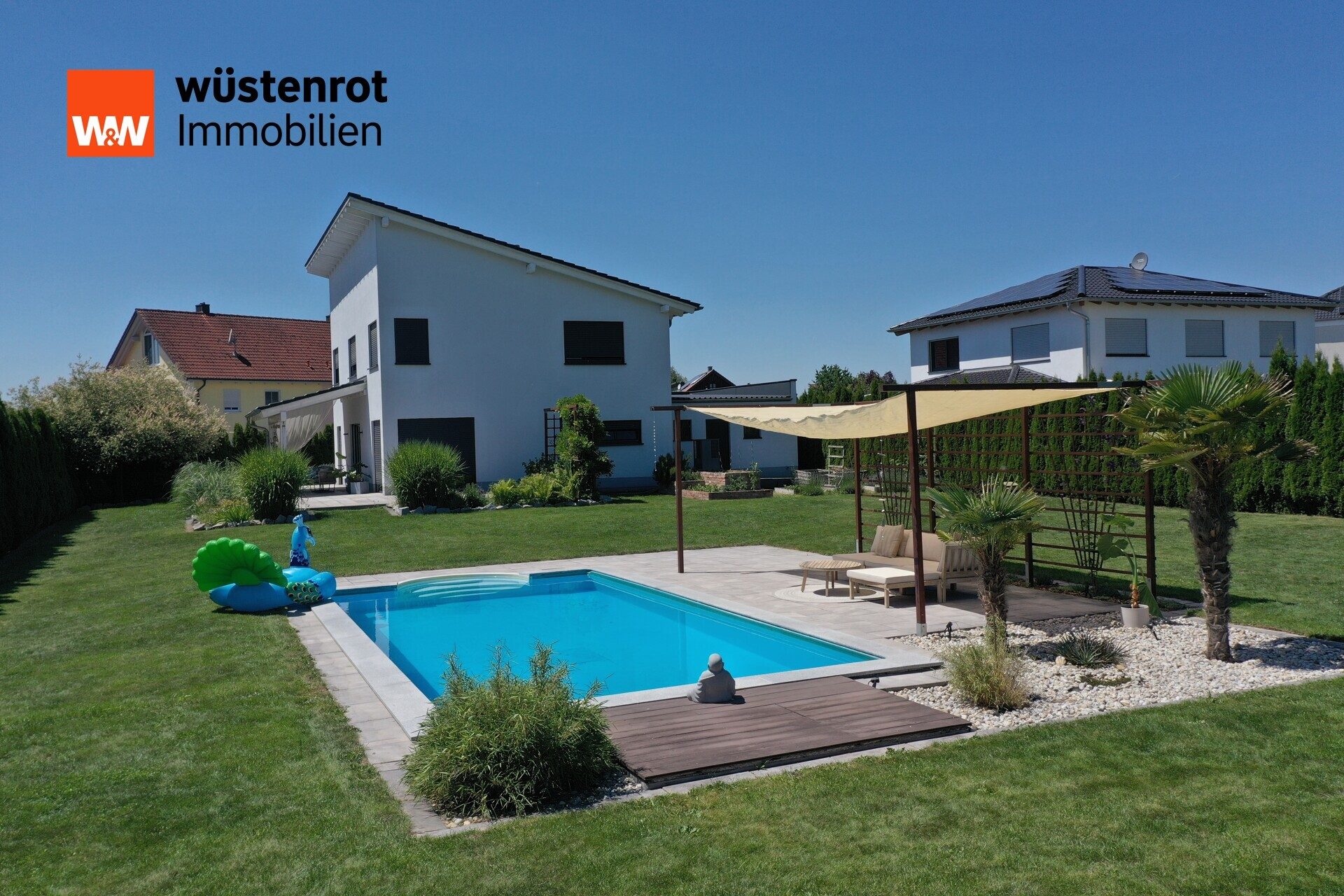 Immobilienangebot - Aholfing / Niedermotzing - Alle - Ruhe - Sonne - Glücksgefühl – Einfamilienhaus mit großem herrlichem Garten und Pool  in Aholfing