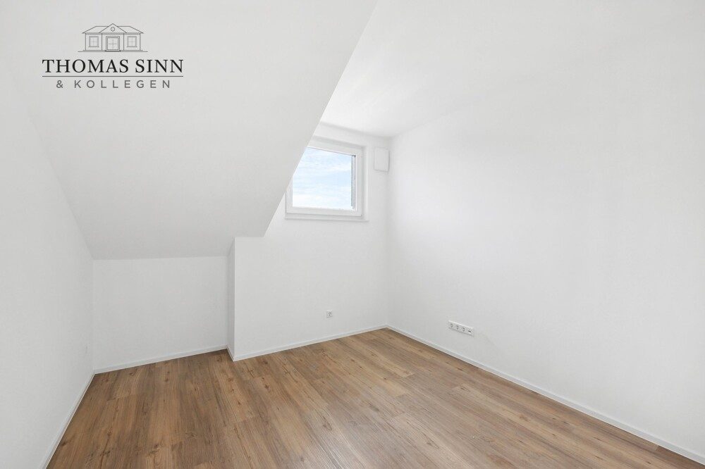 Immobilienangebot - Heilbronn - Alle - Hochwertige 4 Zimmer DG-Whg in vollständig saniertem Dreifamilienhaus mit bester Energieeffizienz A+