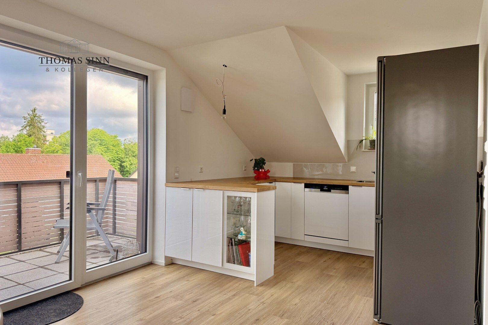 Immobilienangebot - Heilbronn - Alle - Hochwertige 4 Zimmer DG-Whg in vollständig saniertem Dreifamilienhaus mit bester Energieeffizienz A+