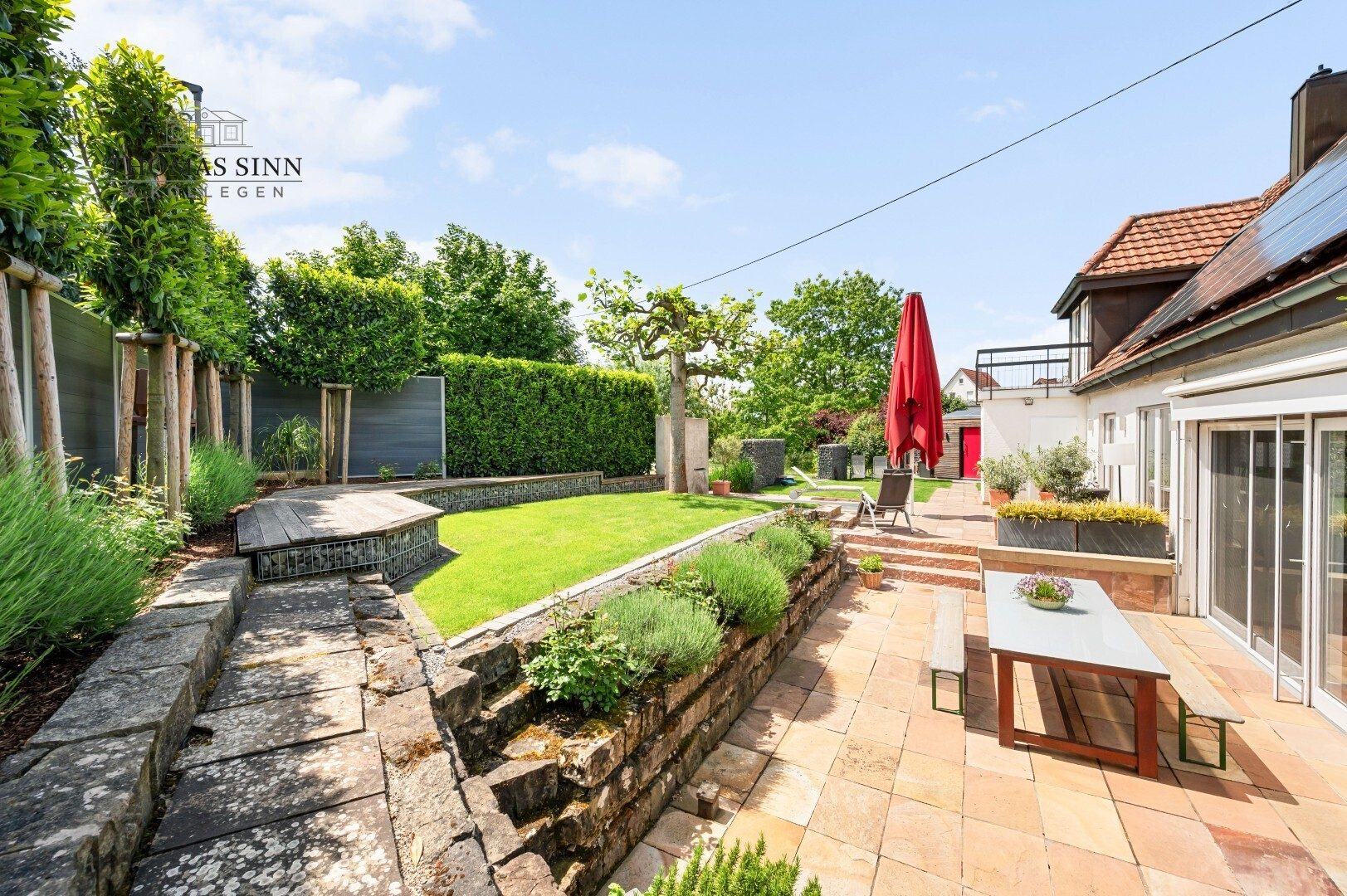 Immobilienangebot - Leingarten - Alle - Außergewöhnlich umgebautes Einfamilienhaus mit idyllischer Gartenoase in zweiter Reihe