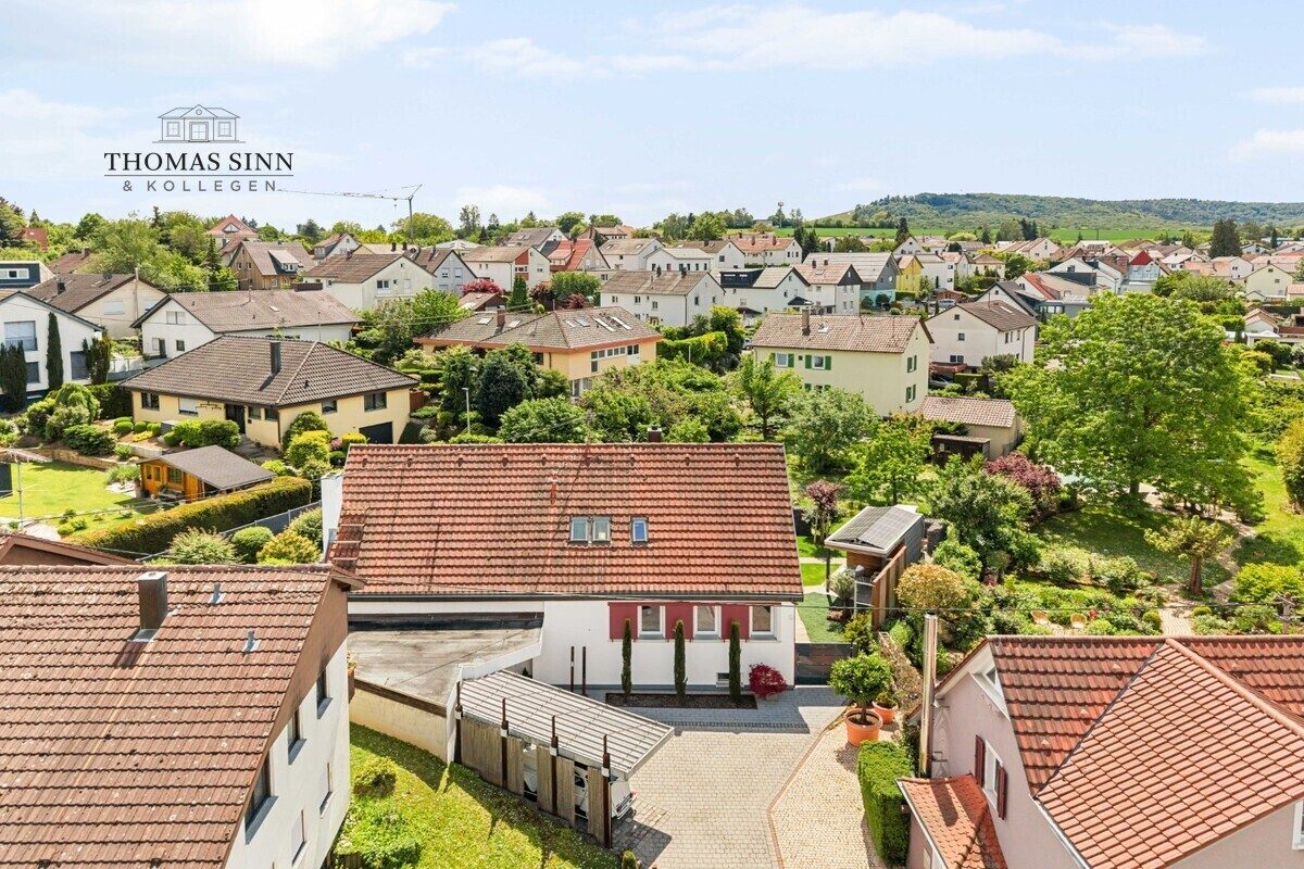 Immobilienangebot - Leingarten - Alle - Außergewöhnlich umgebautes Einfamilienhaus mit idyllischer Gartenoase in zweiter Reihe
