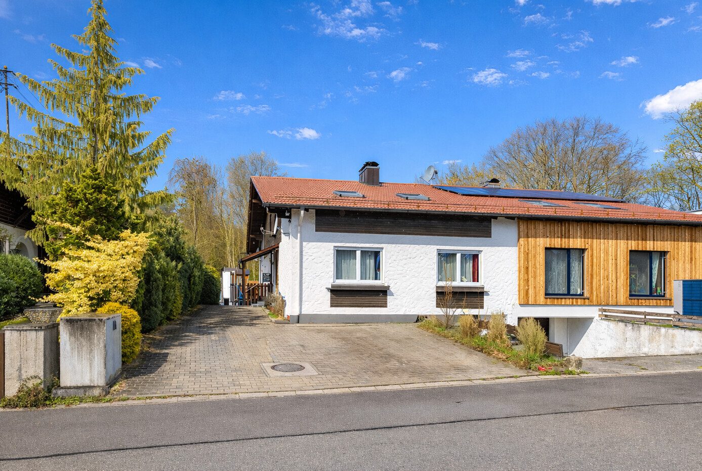 Immobilienangebot - Dießen / Riederau - Alle - Doppelhaushälfte mit großzügiger Einliegerwohnung - Seltene Gelegenheit in bester Wohnlage