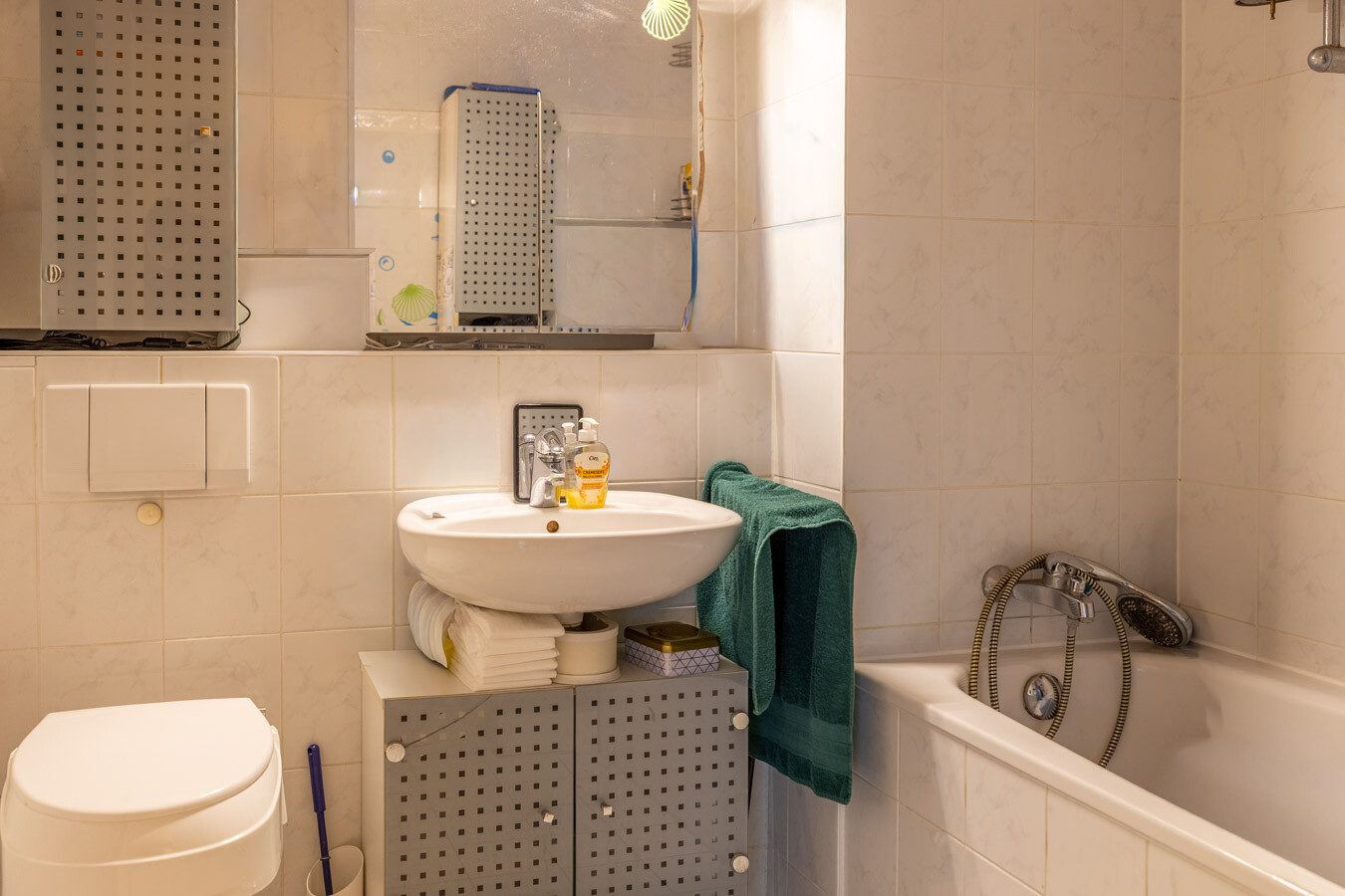 Immobilienangebot - Germering - Alle - Wohnen mit Komfort: 4 Zimmer, Balkon und optimale Infrastruktur