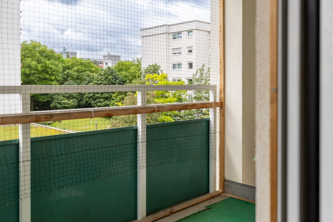 Immobilienangebot - Germering - Alle - Wohnen mit Komfort: 4 Zimmer, Balkon und optimale Infrastruktur